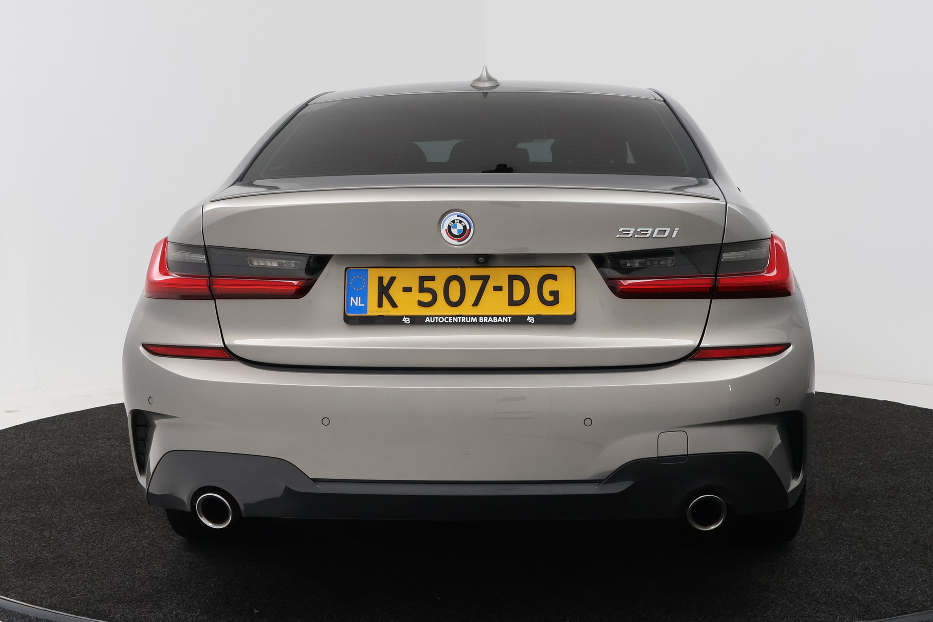 Foto van BMW 330i