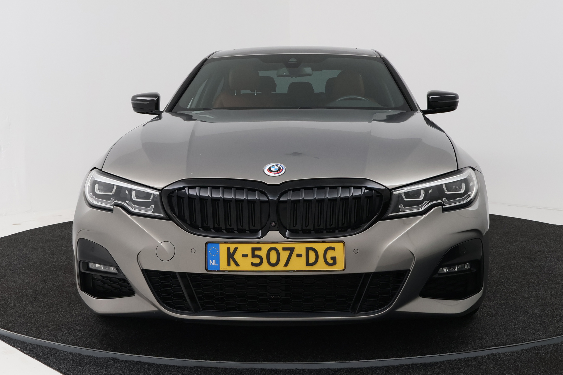 Foto van BMW 330i