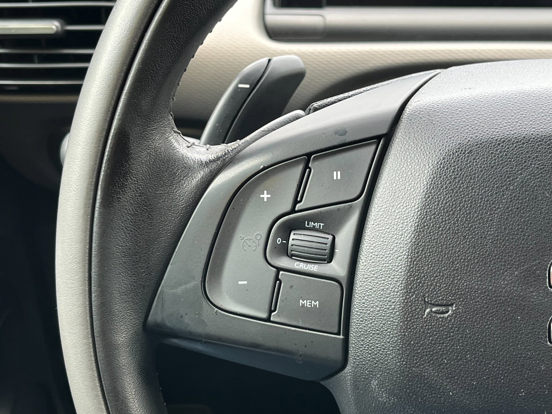 Foto van Citroen C4 Cactus