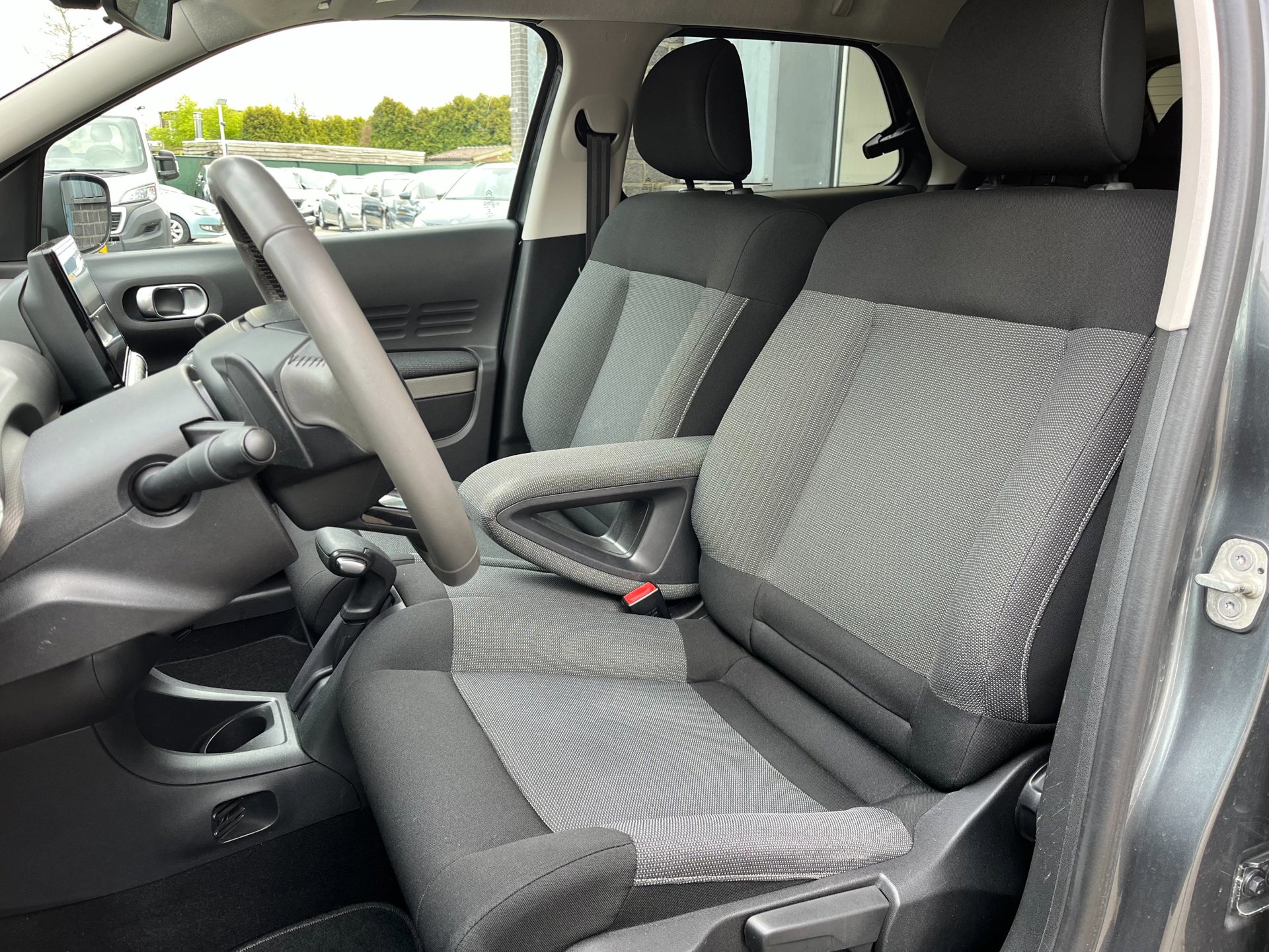 Foto van Citroen C4 Cactus