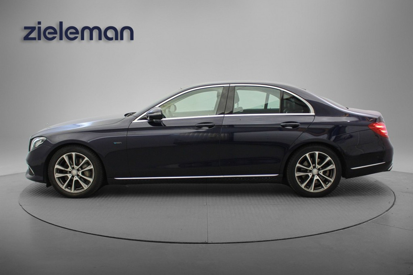 Foto van Mercedes-Benz E 350 E