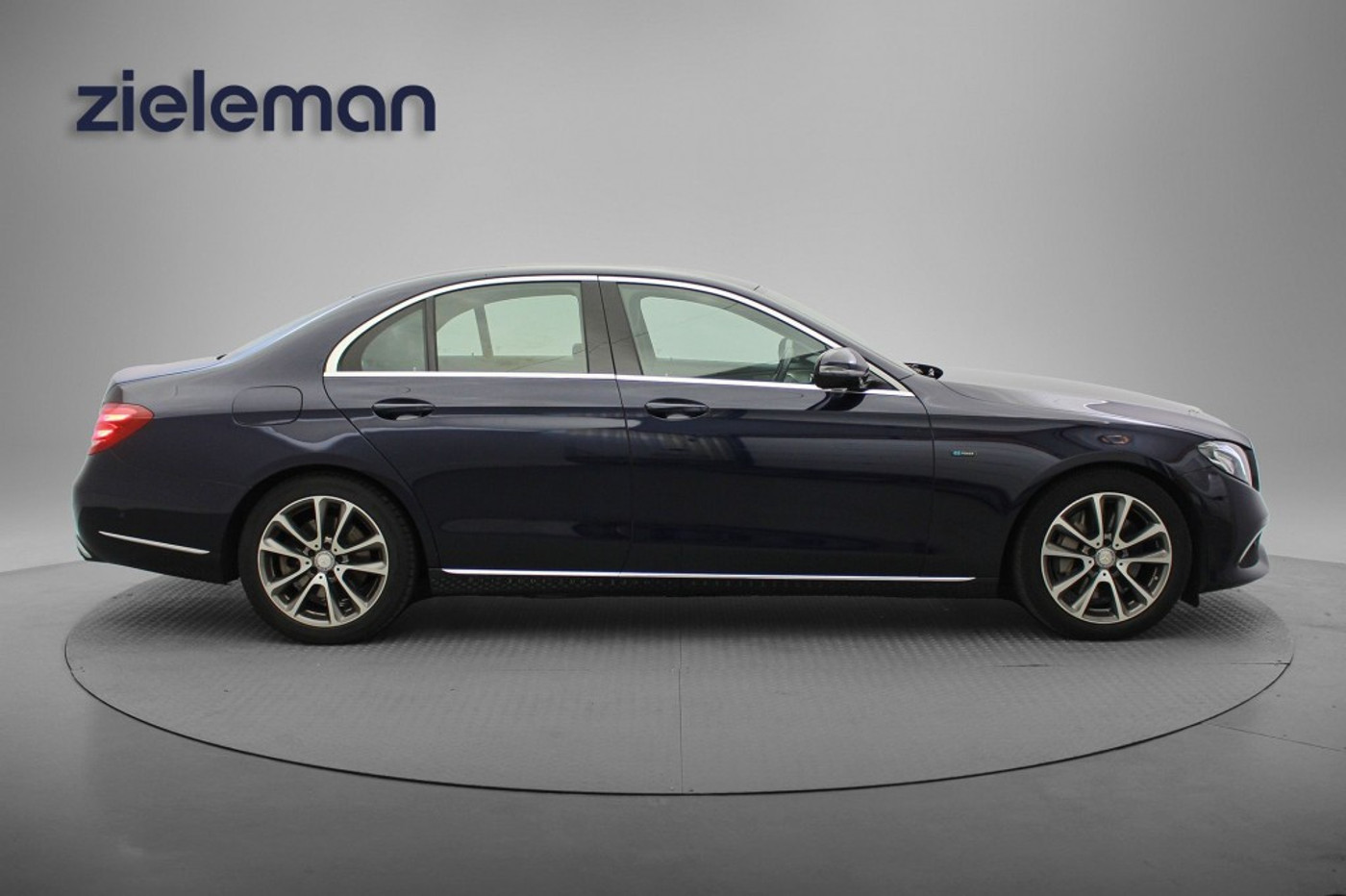 Foto van Mercedes-Benz E 350 E
