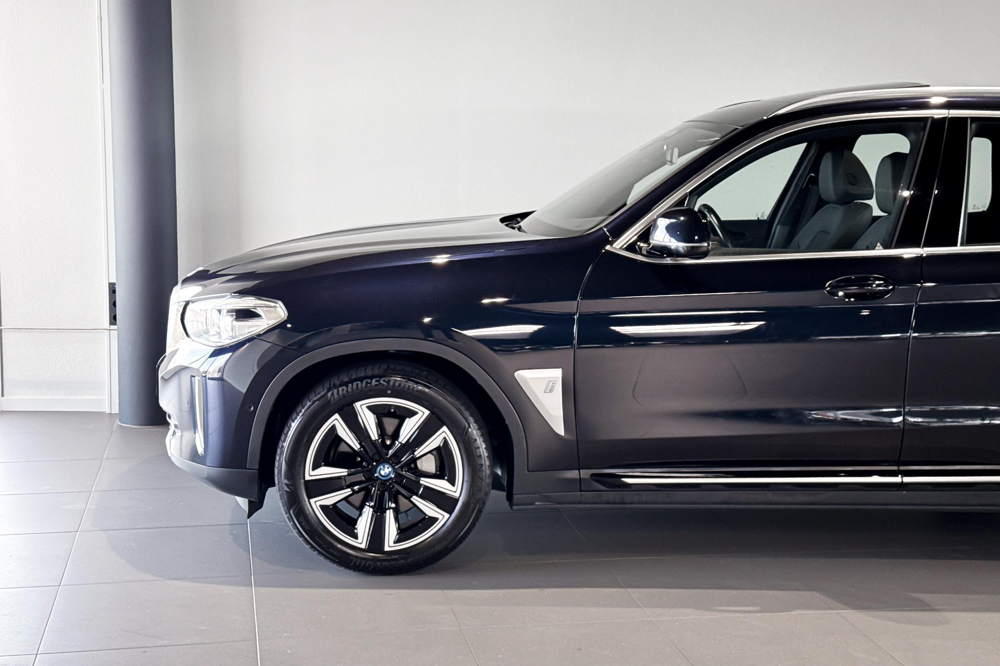Foto van BMW Ix3