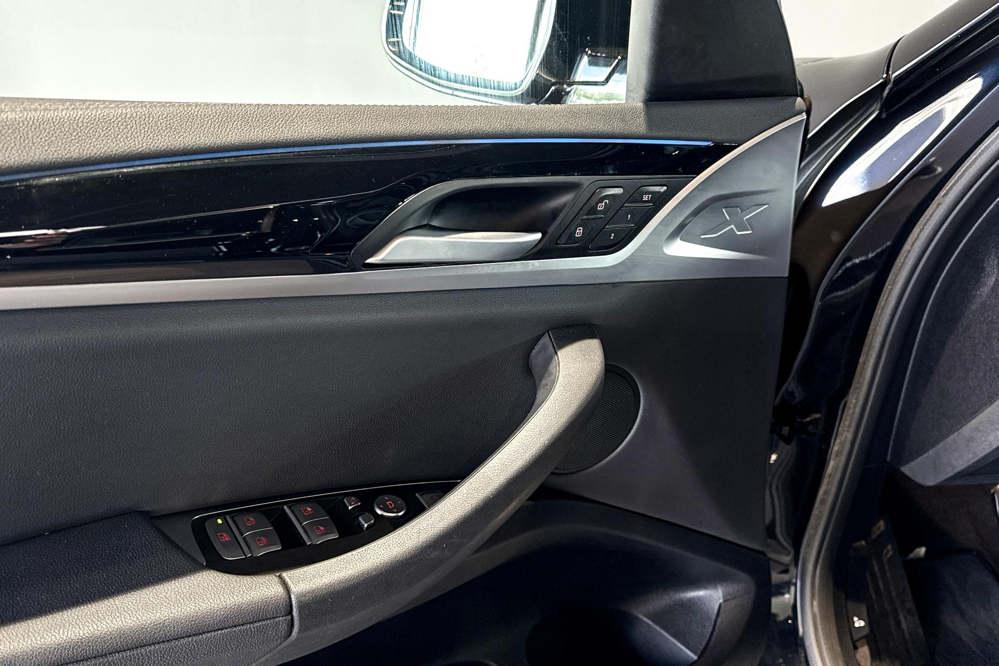 Foto van BMW Ix3