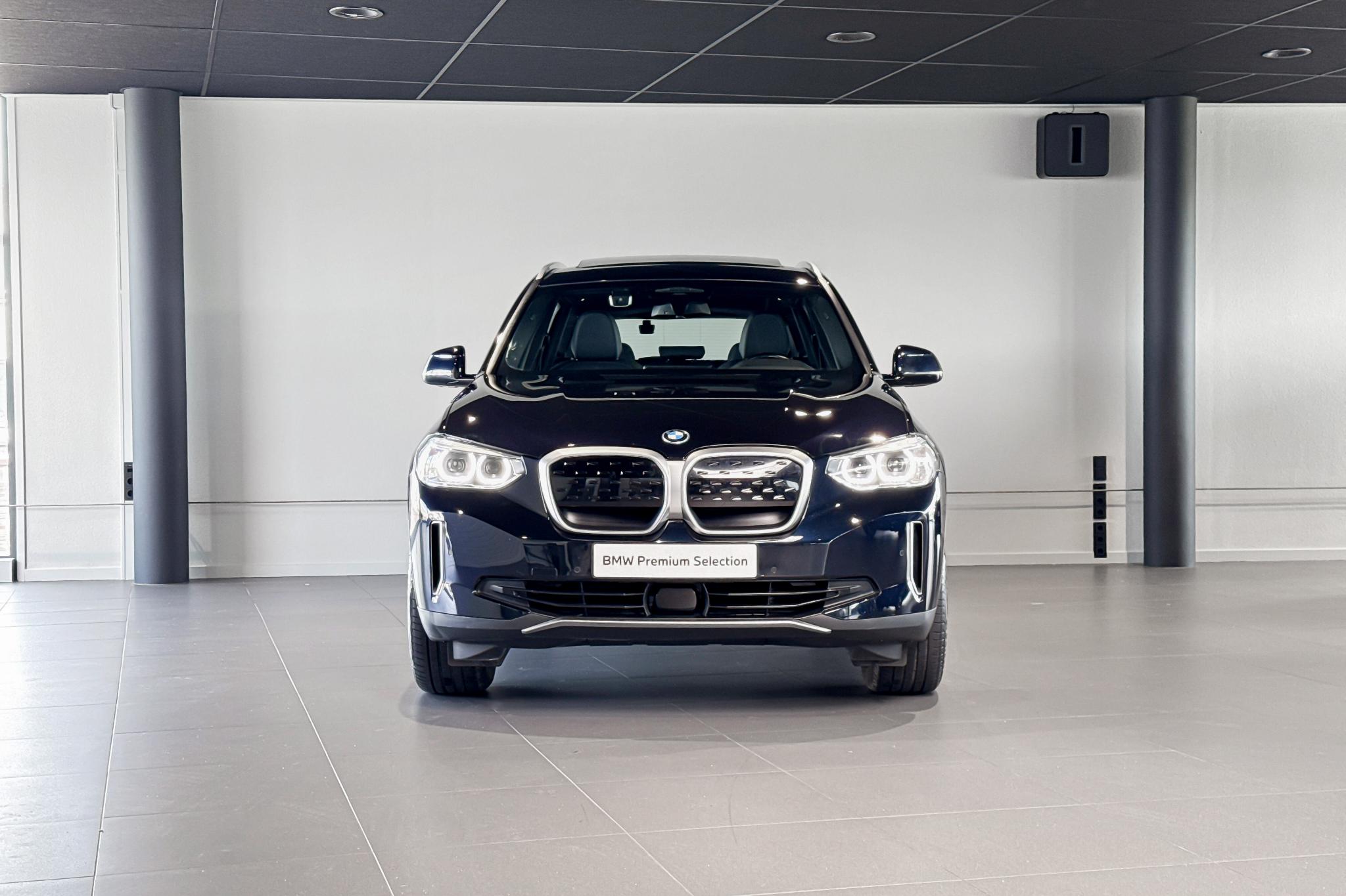 Foto van BMW Ix3