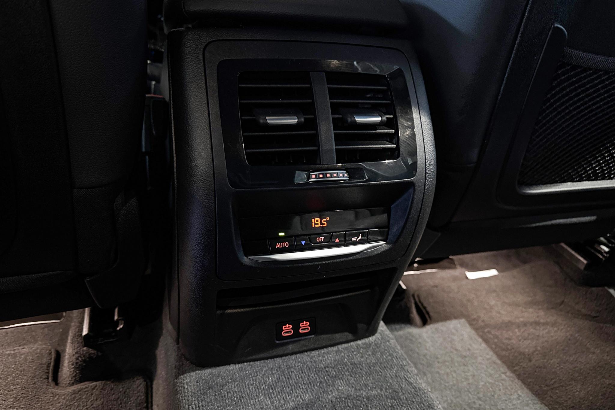 Foto van BMW Ix3