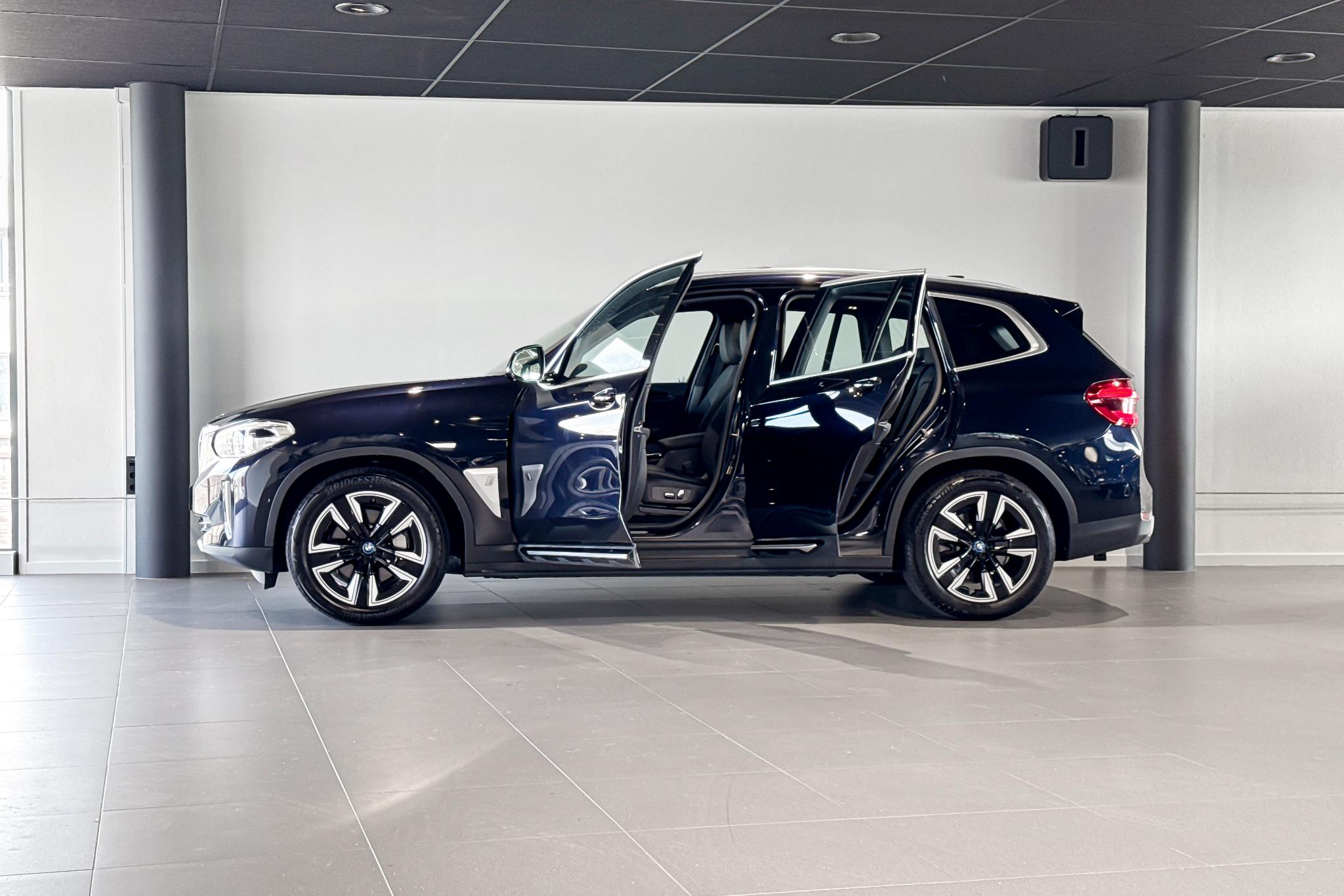 Foto van BMW Ix3