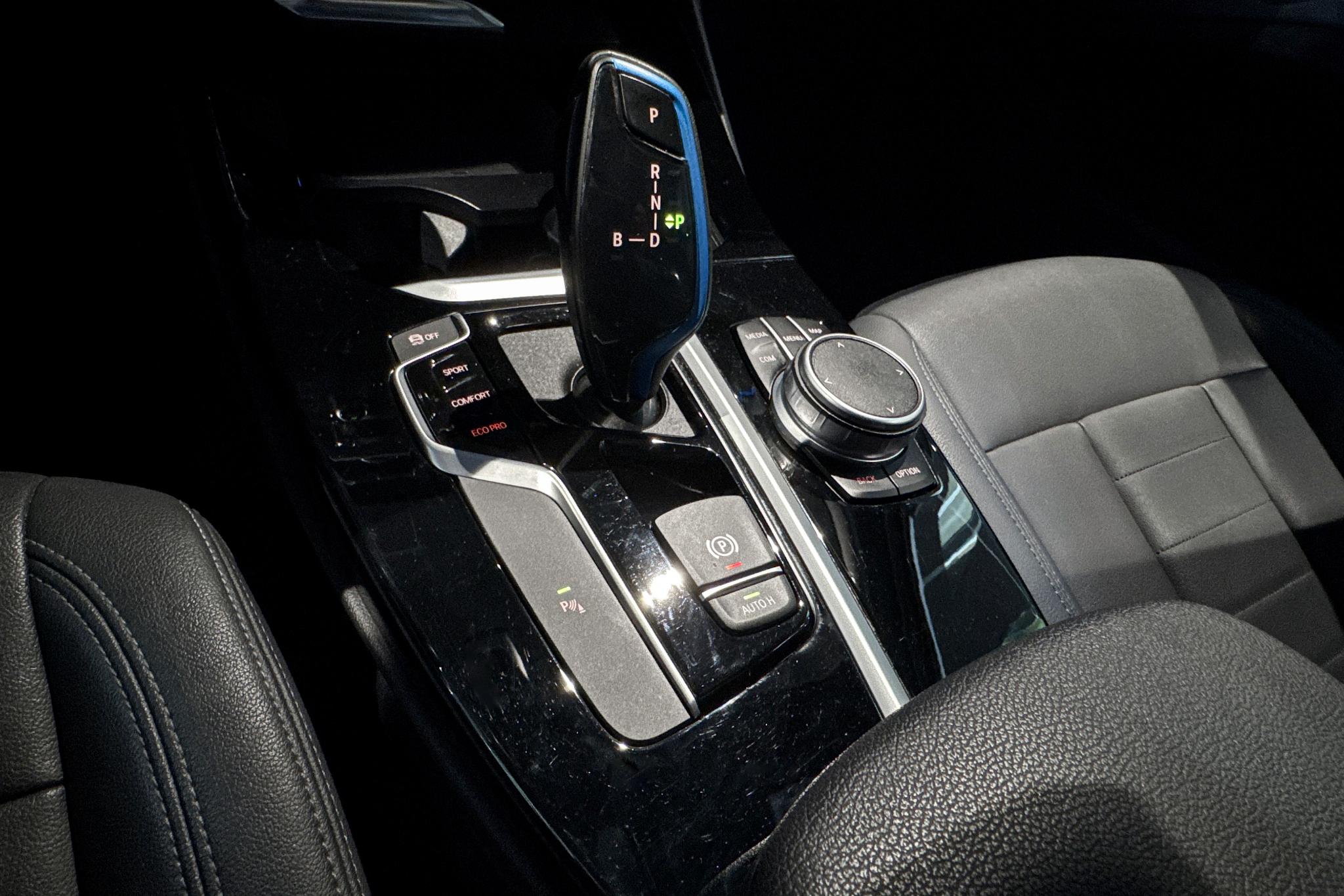 Foto van BMW Ix3