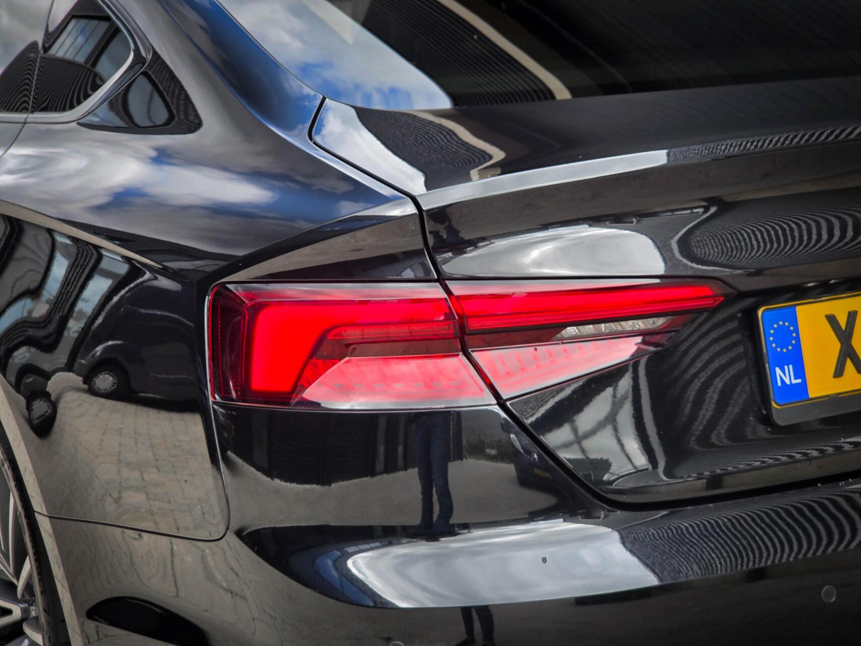 Foto van Audi A5 Sportback G-tron