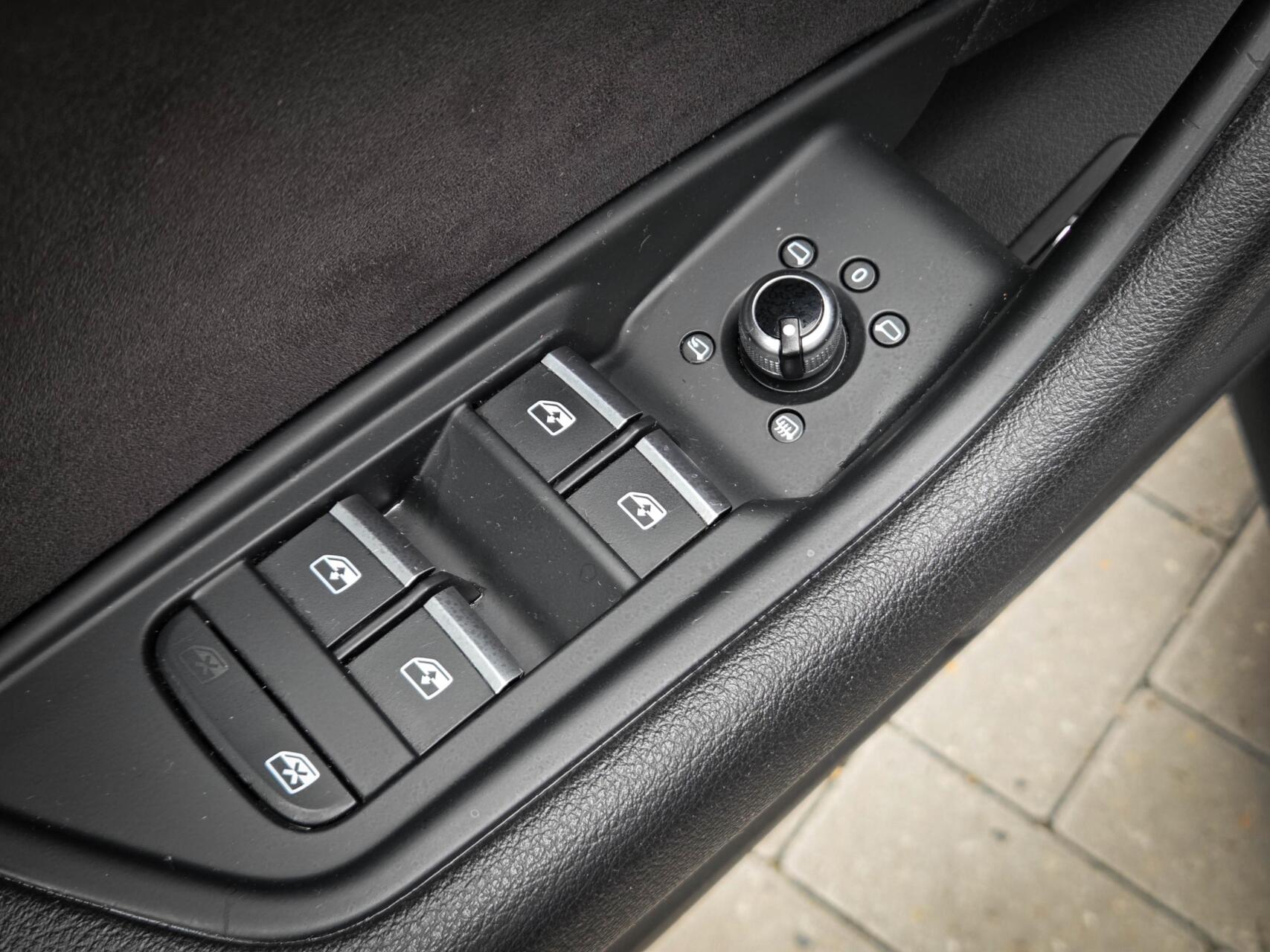 Foto van Audi A5 Sportback G-tron