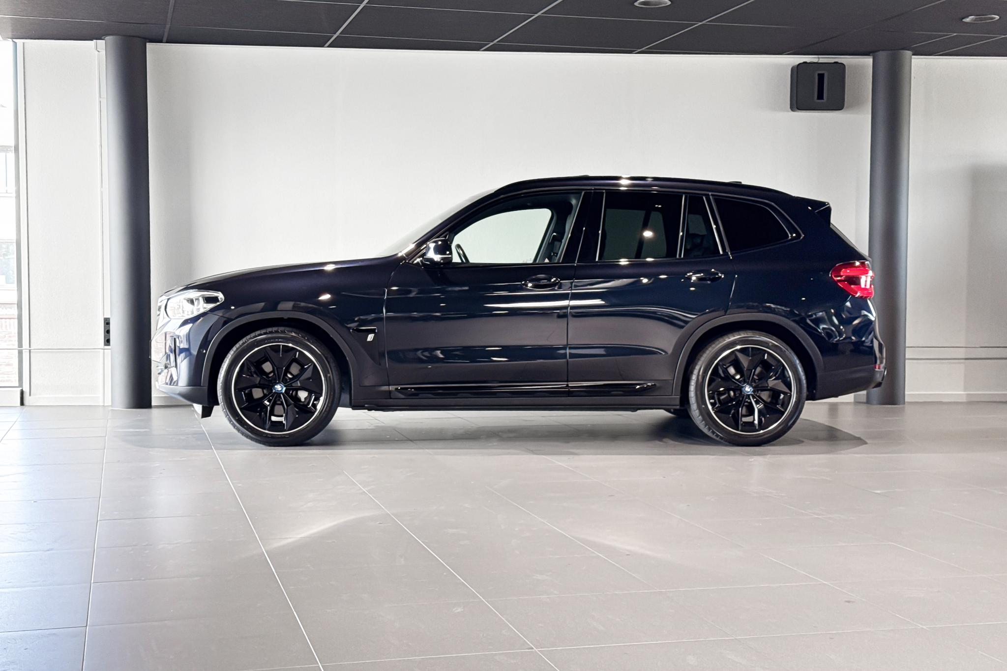 Foto van BMW Ix3