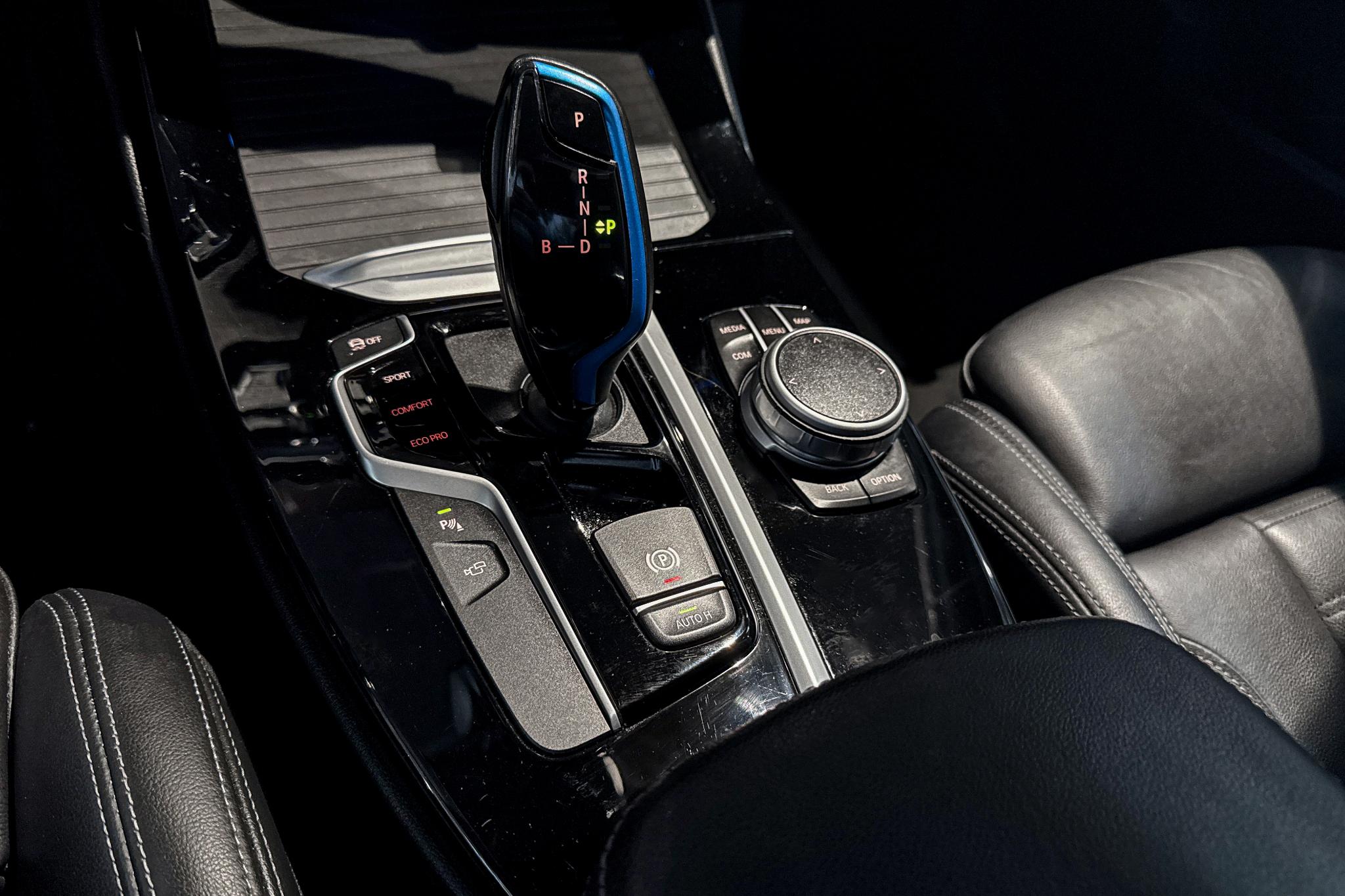 Foto van BMW Ix3