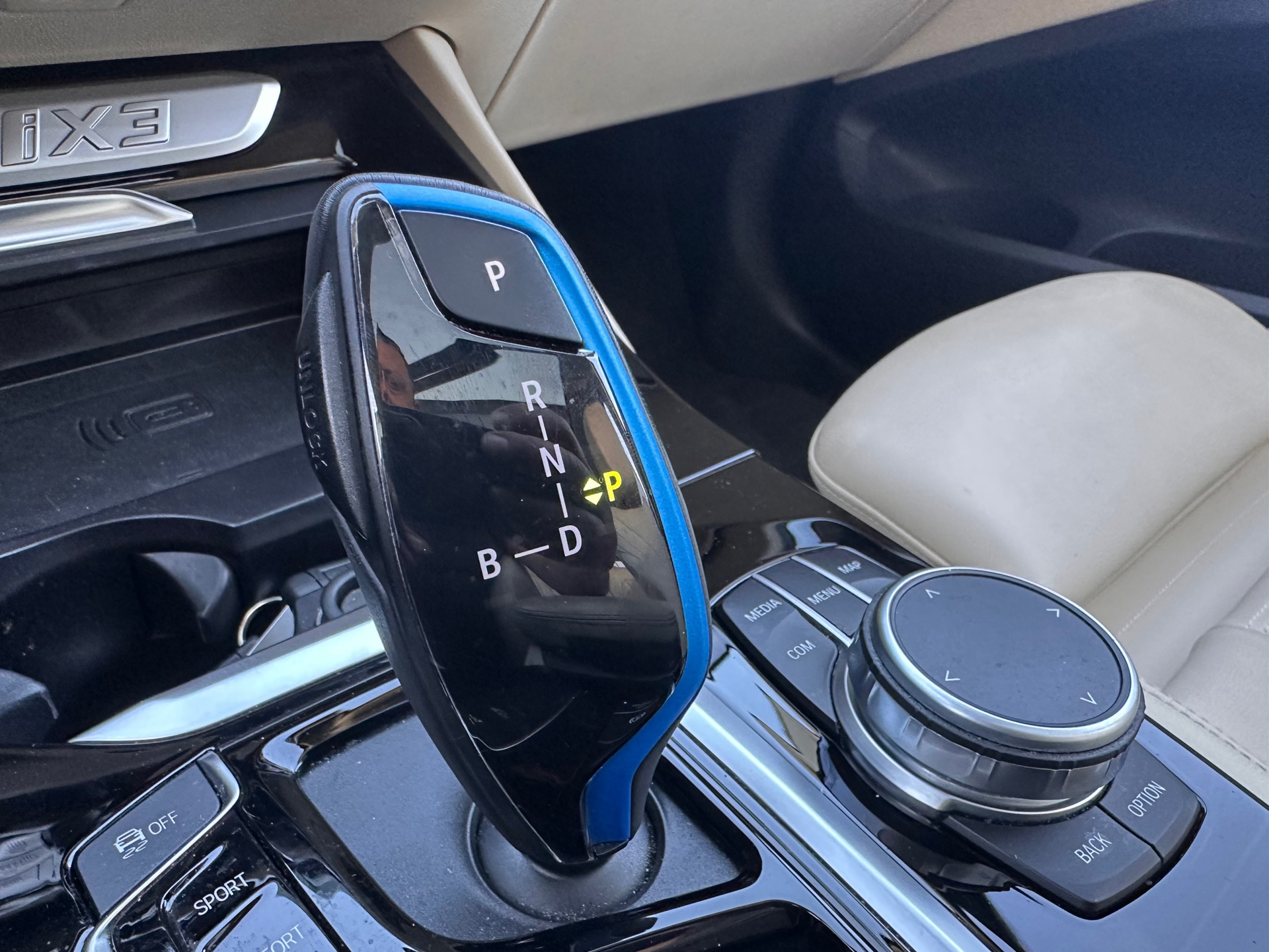 Foto van BMW Ix3