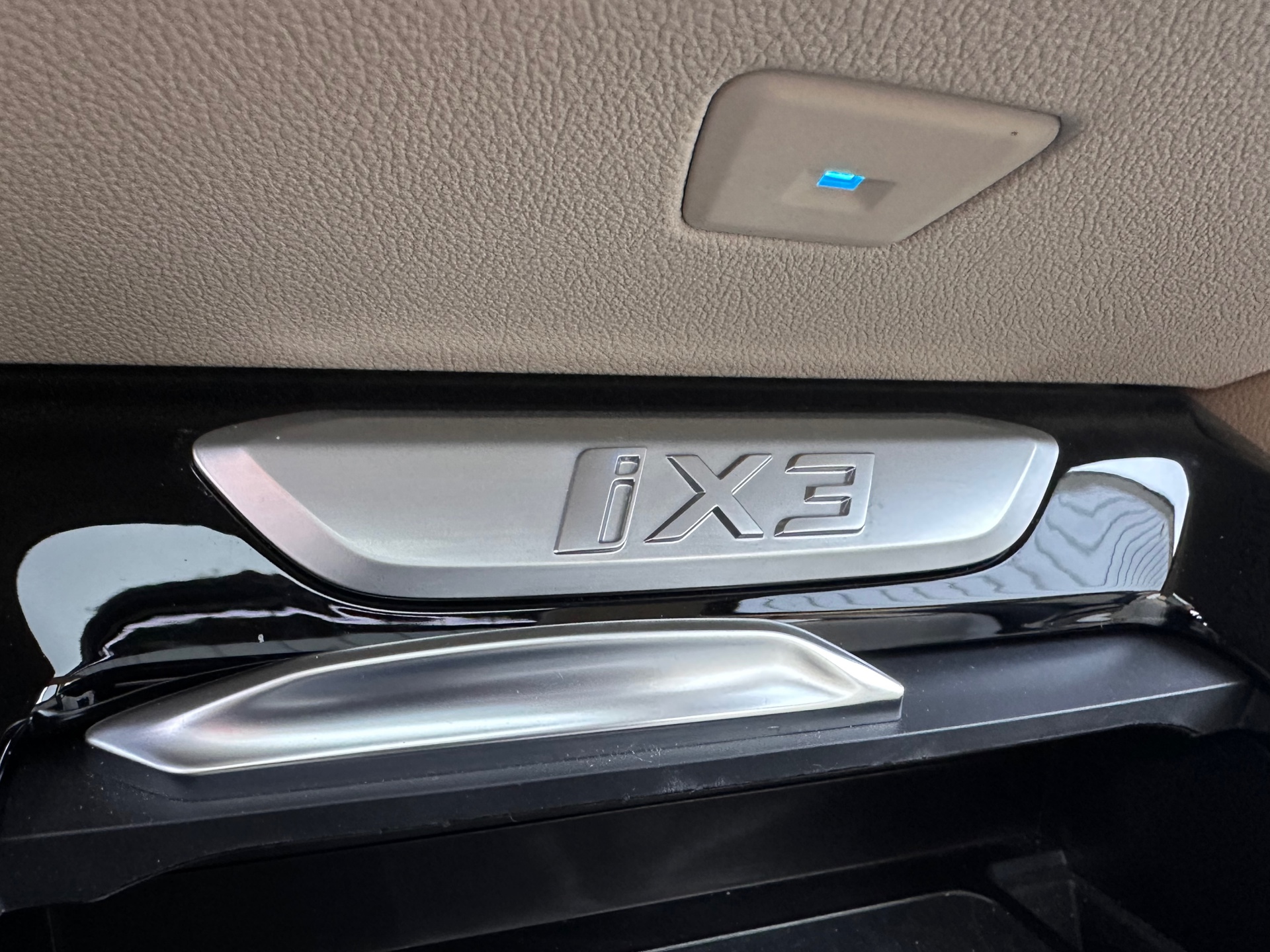 Foto van BMW Ix3