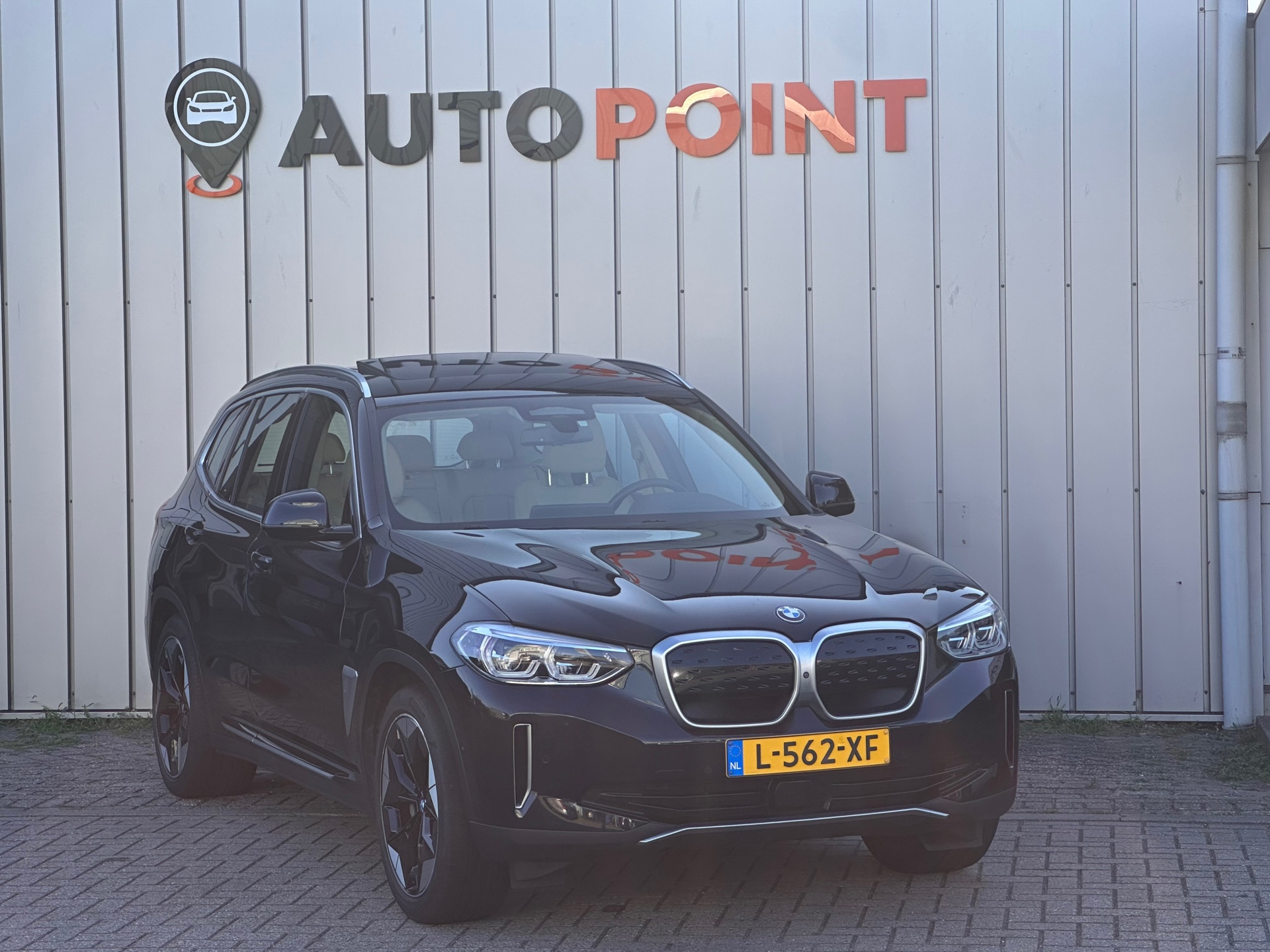 Foto van BMW Ix3