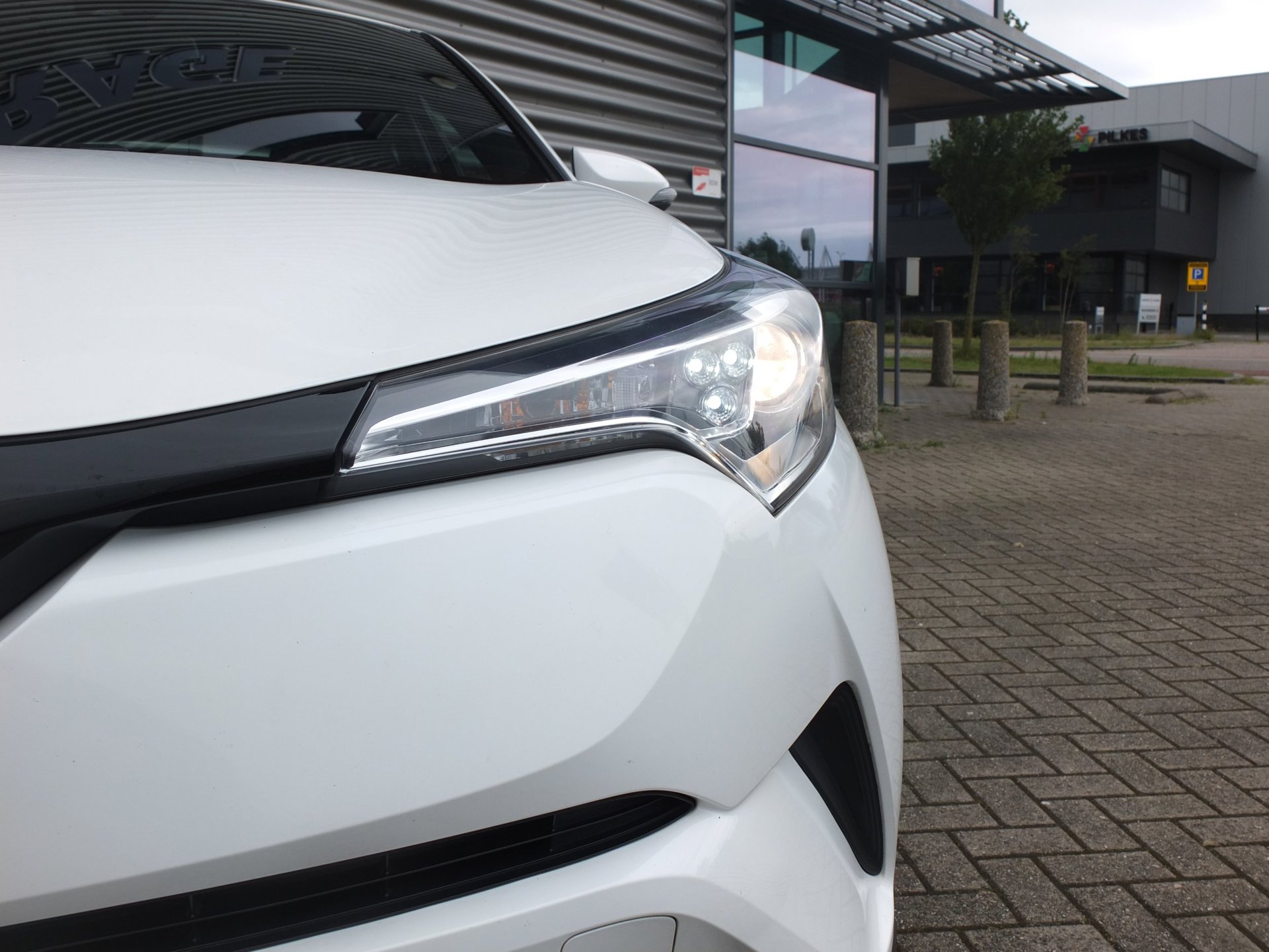Foto van Toyota Toyota C-hr