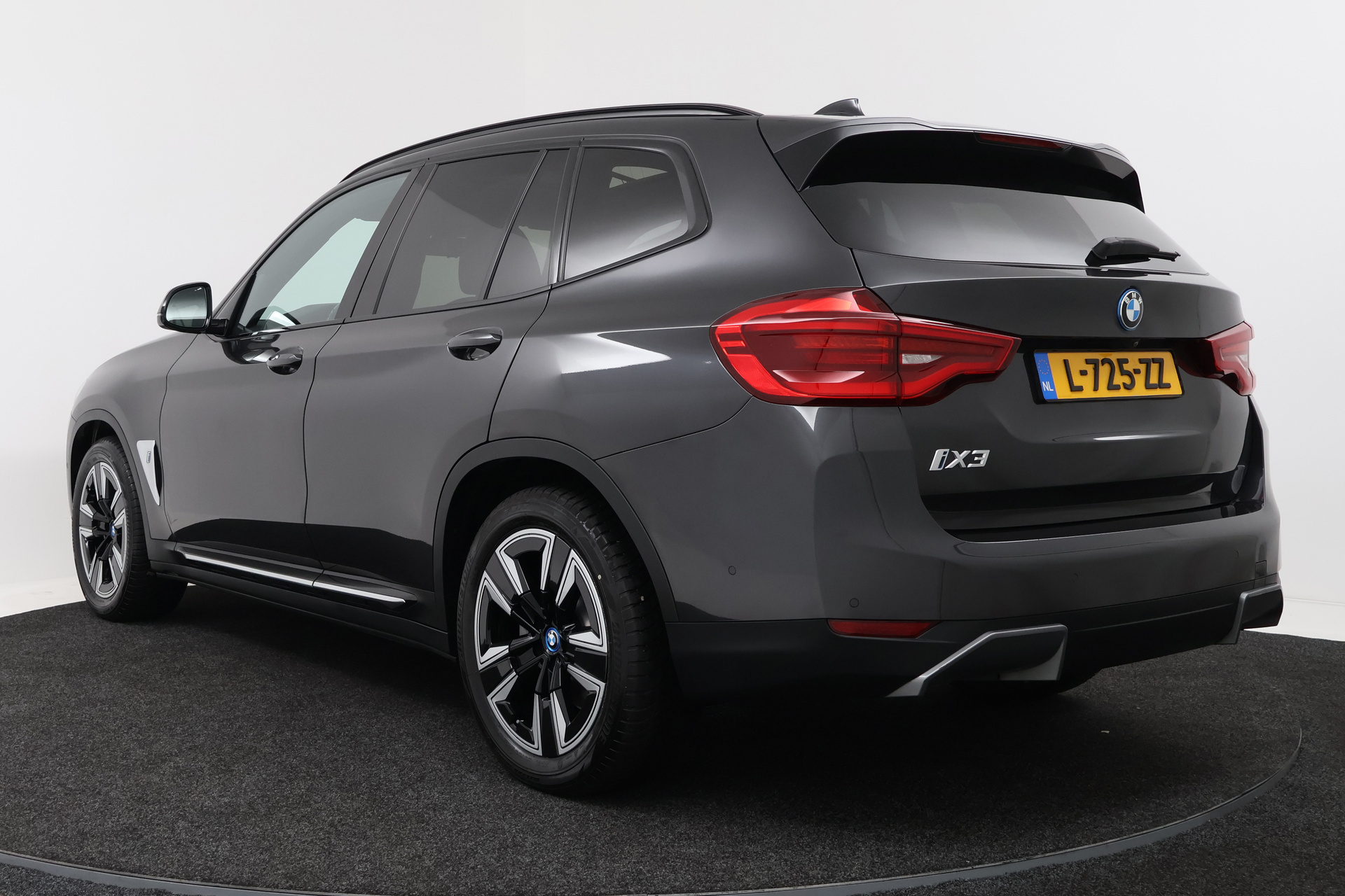 Foto van BMW Ix3