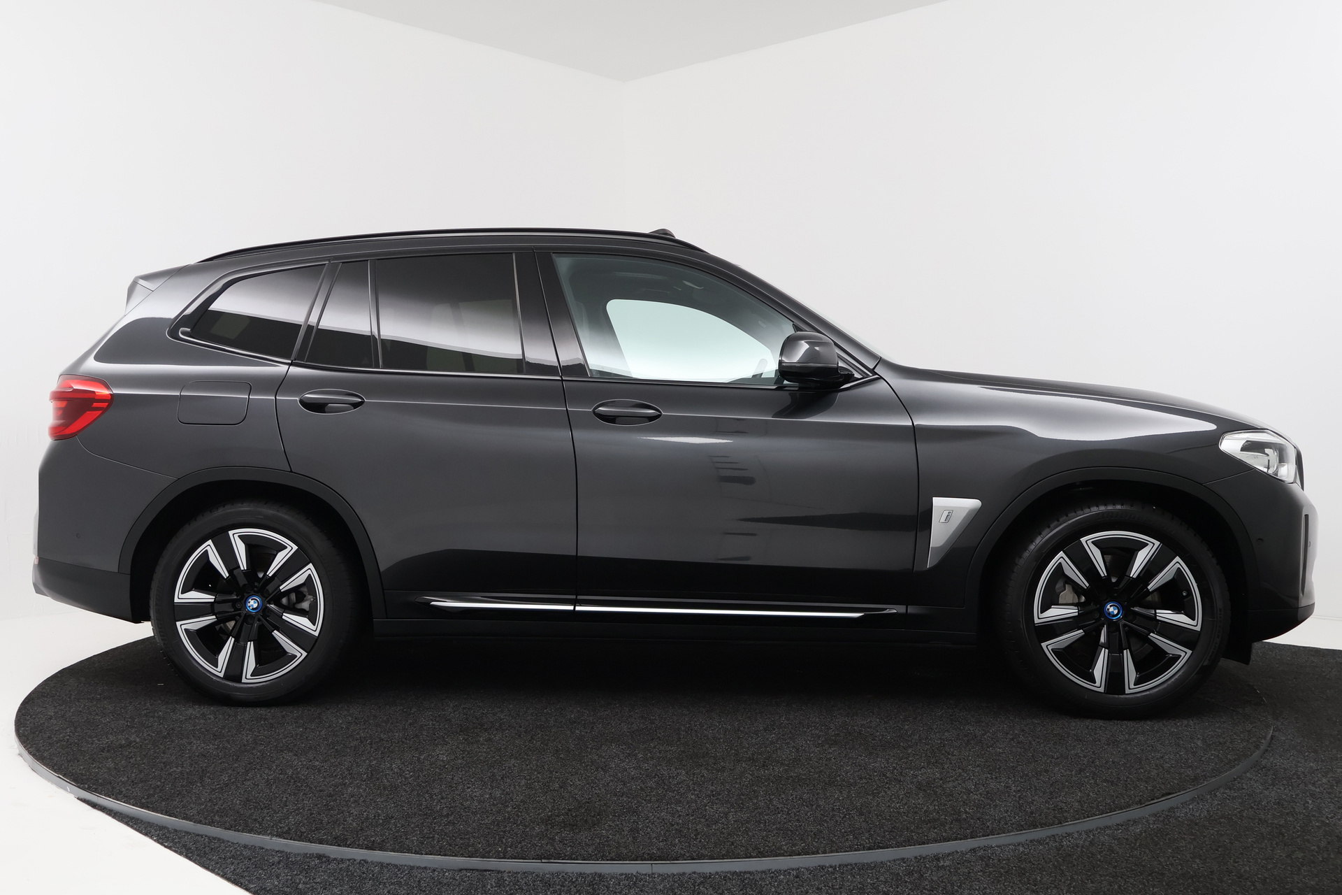 Foto van BMW Ix3