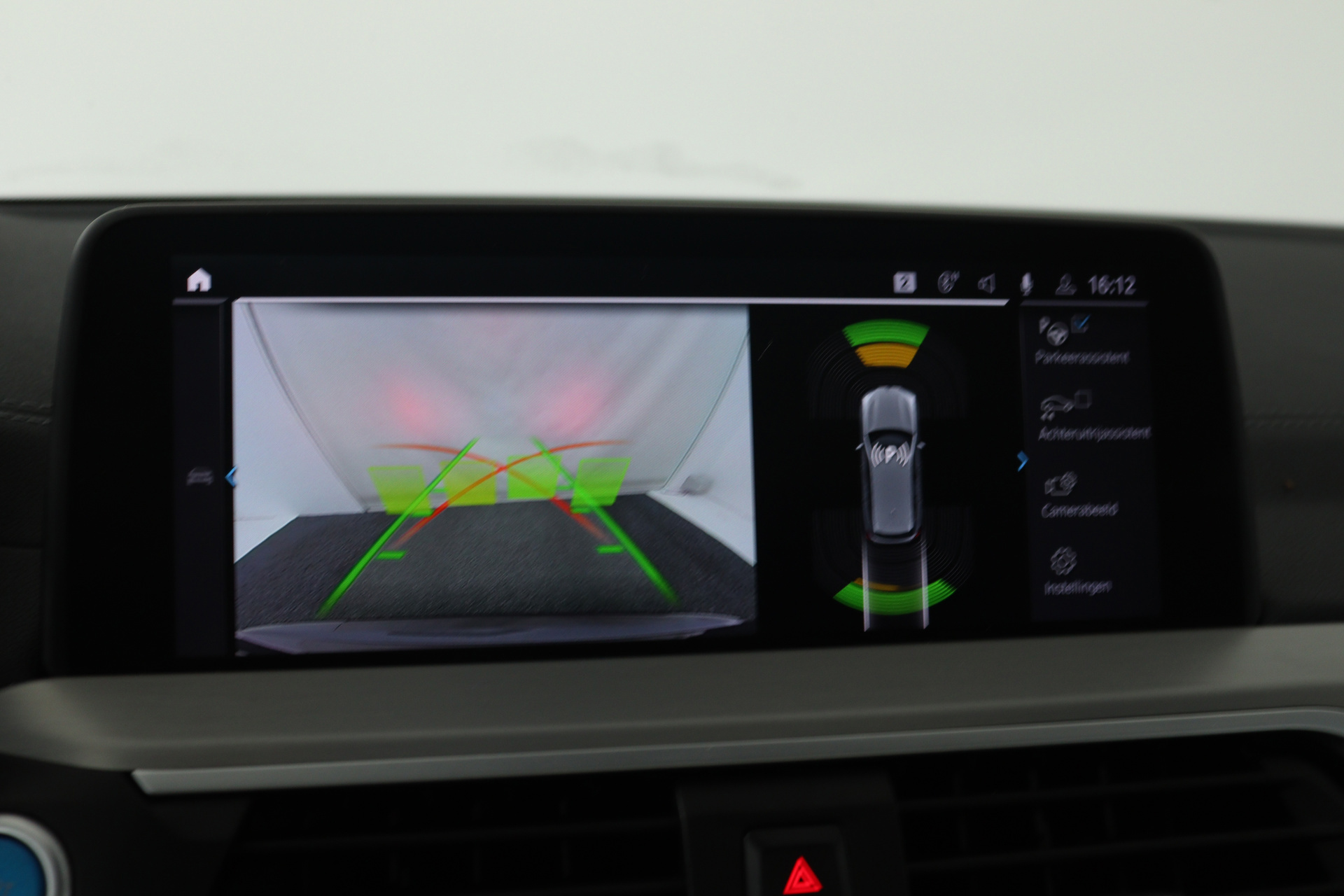Foto van BMW Ix3