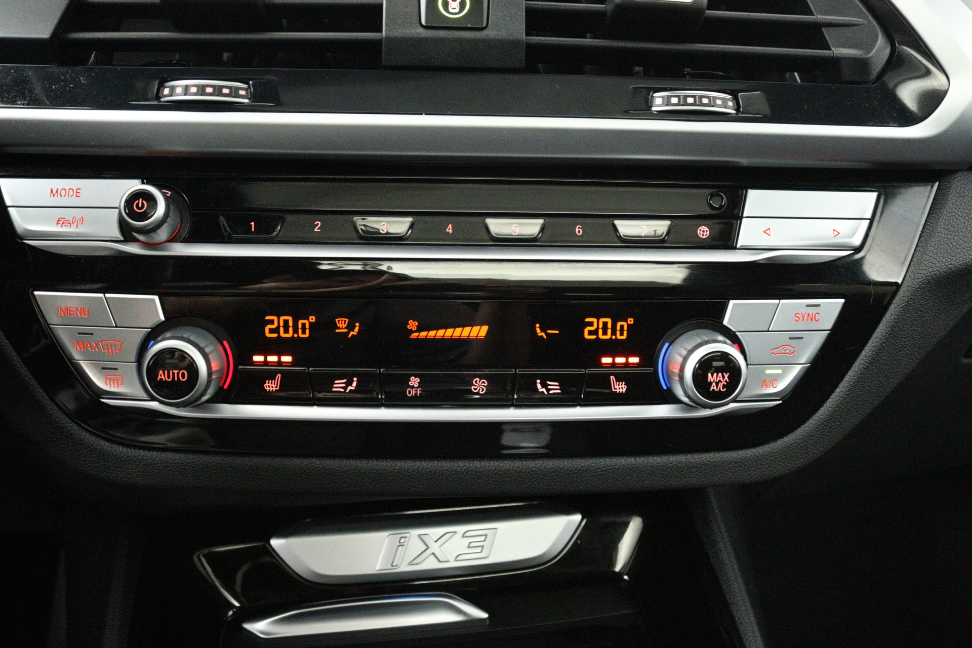 Foto van BMW Ix3