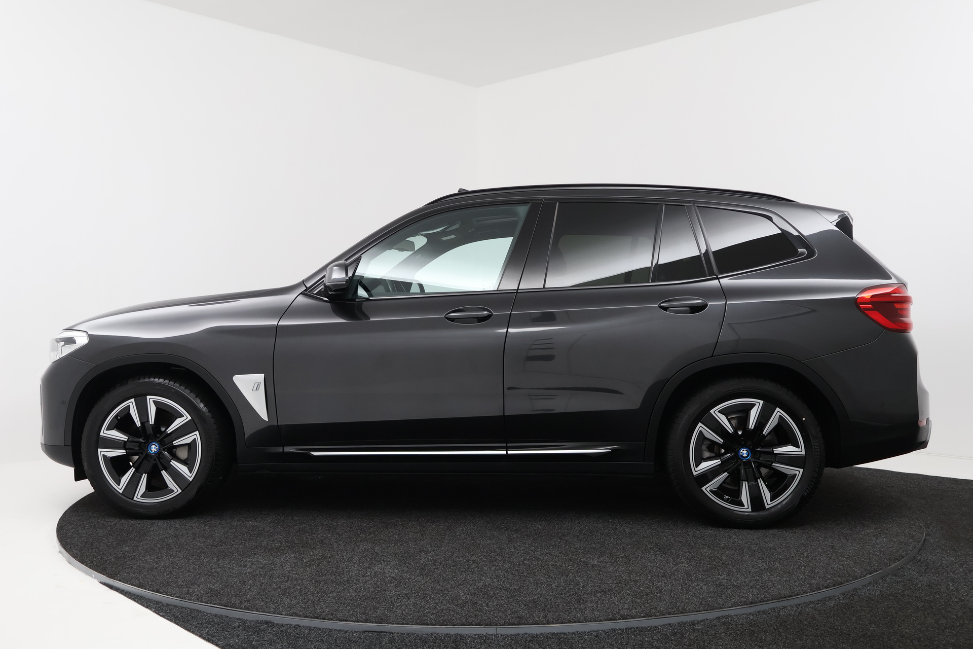 Foto van BMW Ix3
