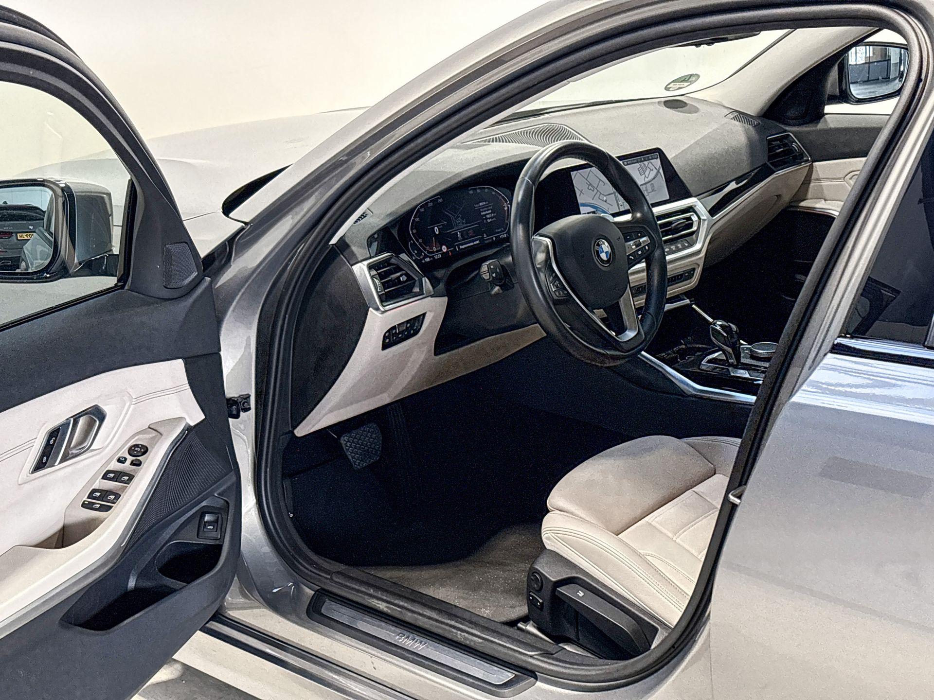 Foto van BMW 330i xDrive