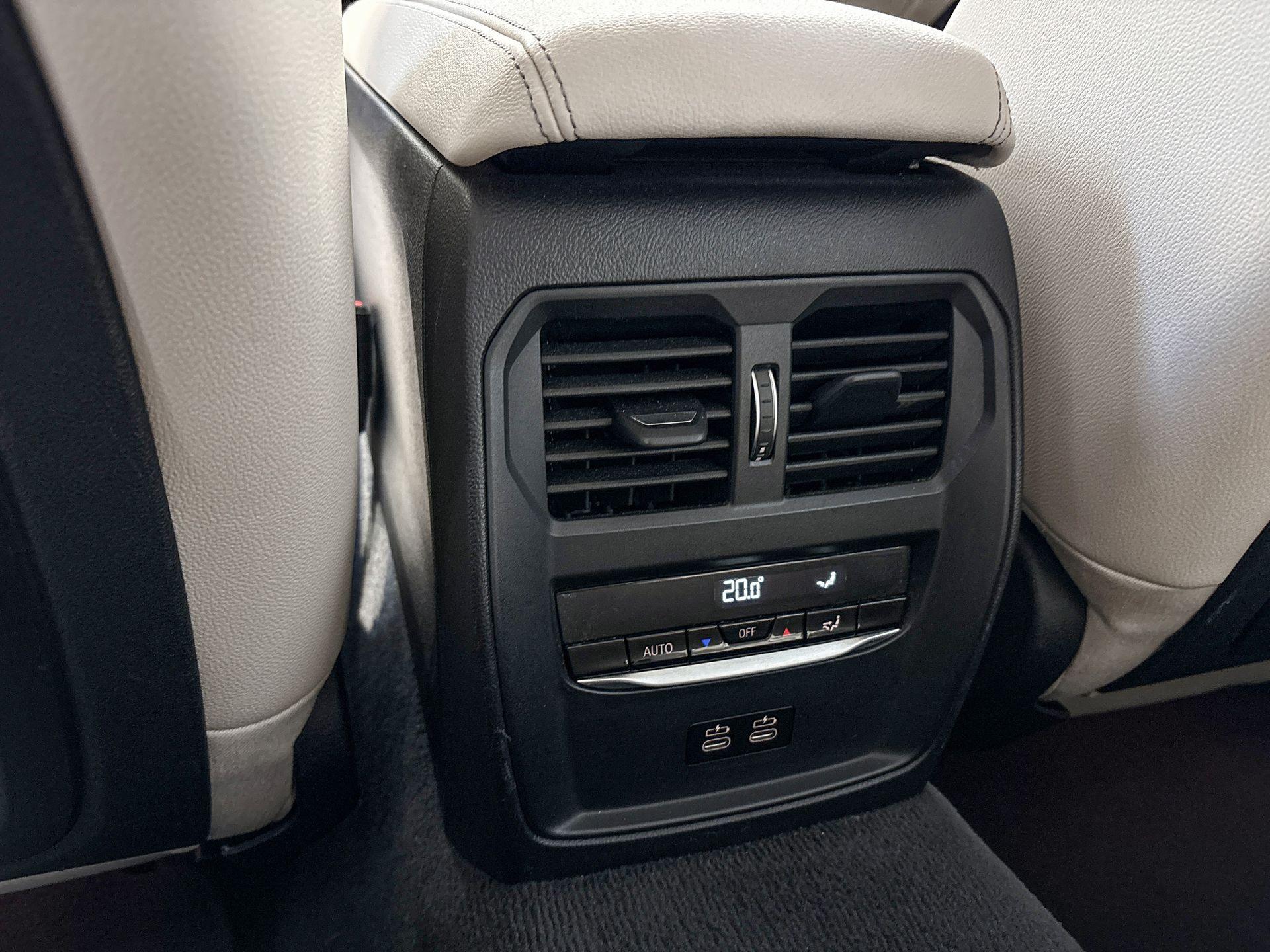 Foto van BMW 330i xDrive