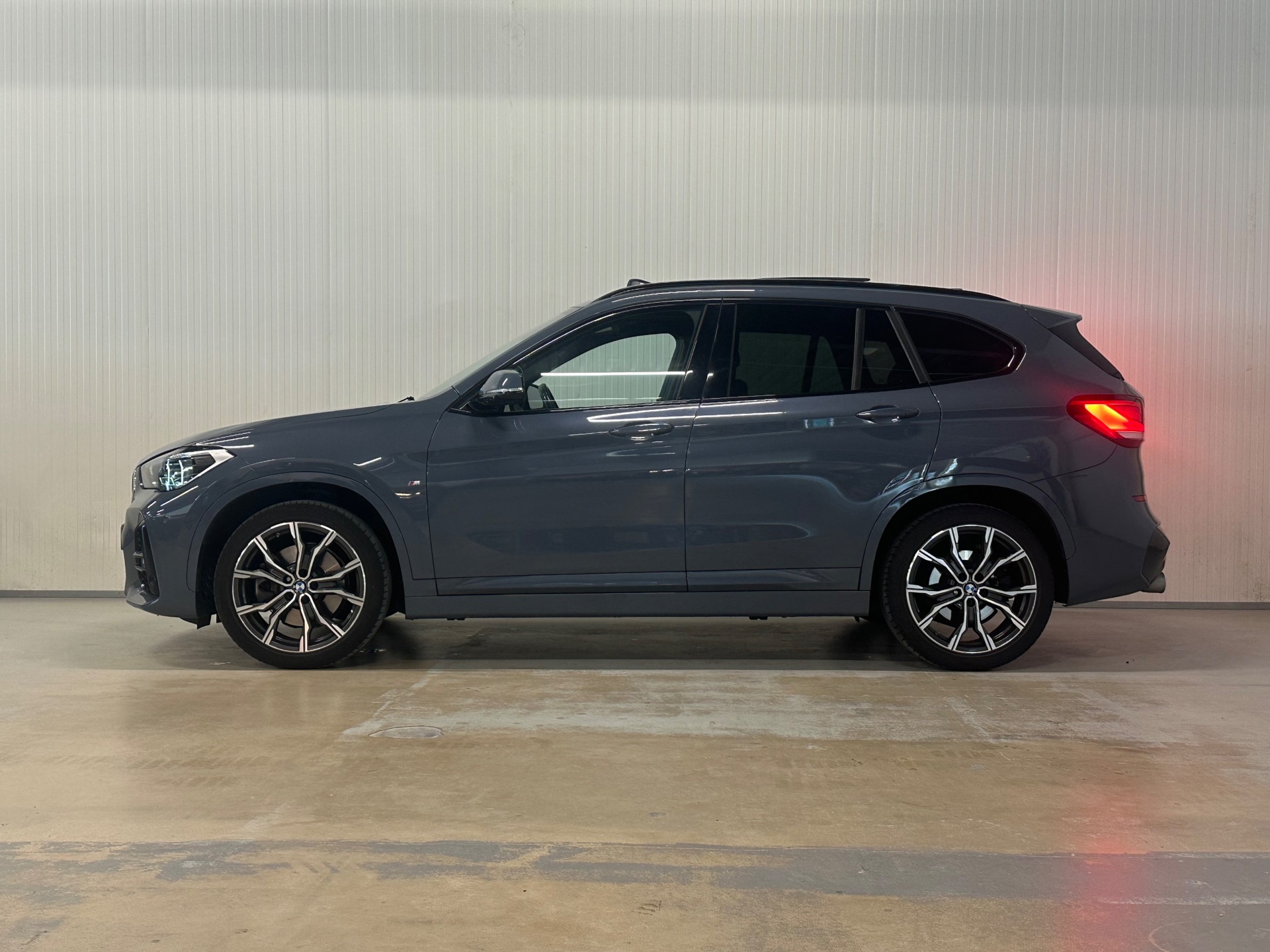 Foto van BMW X1 Xdrive20i