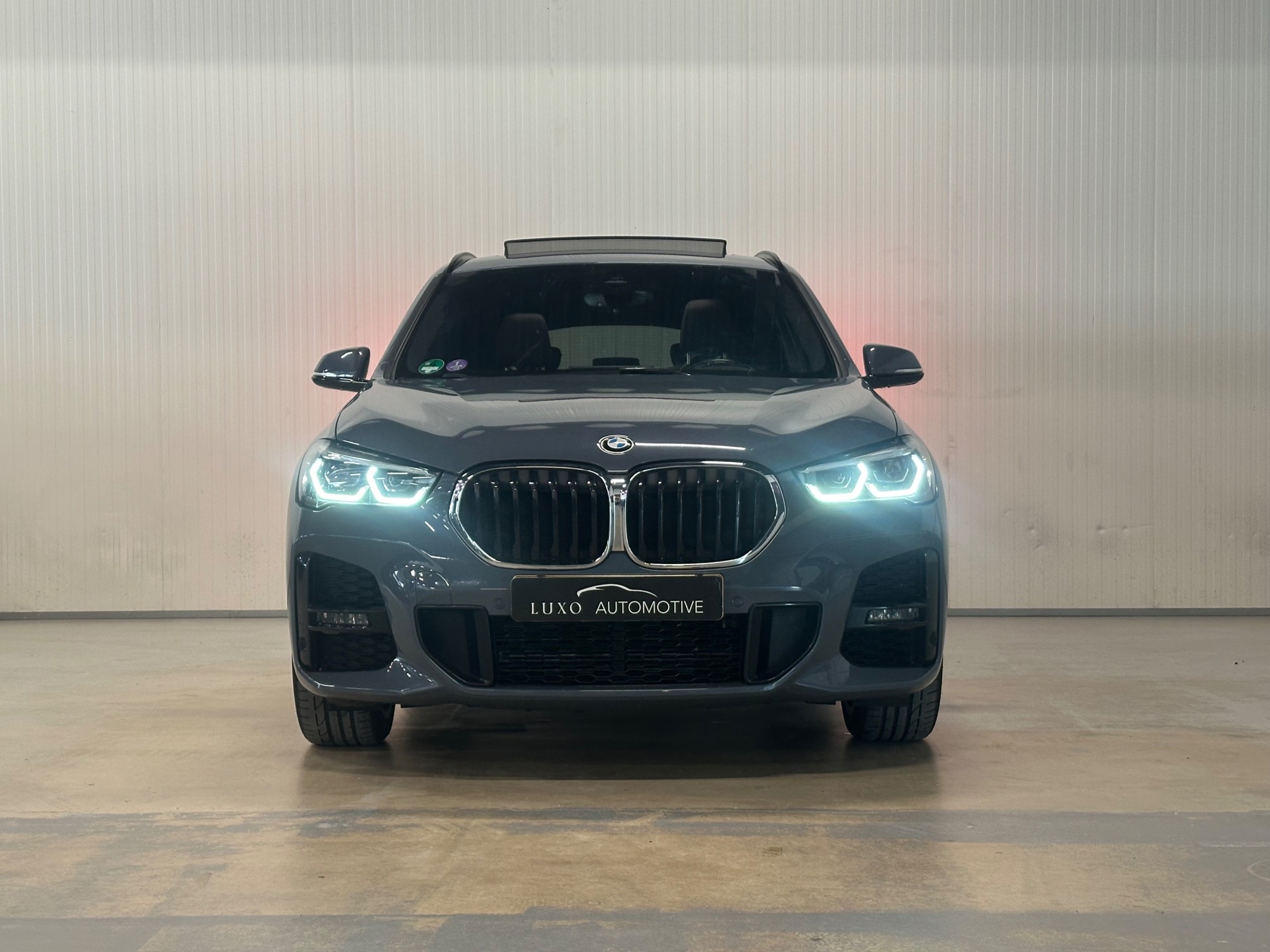 Foto van BMW X1 Xdrive20i