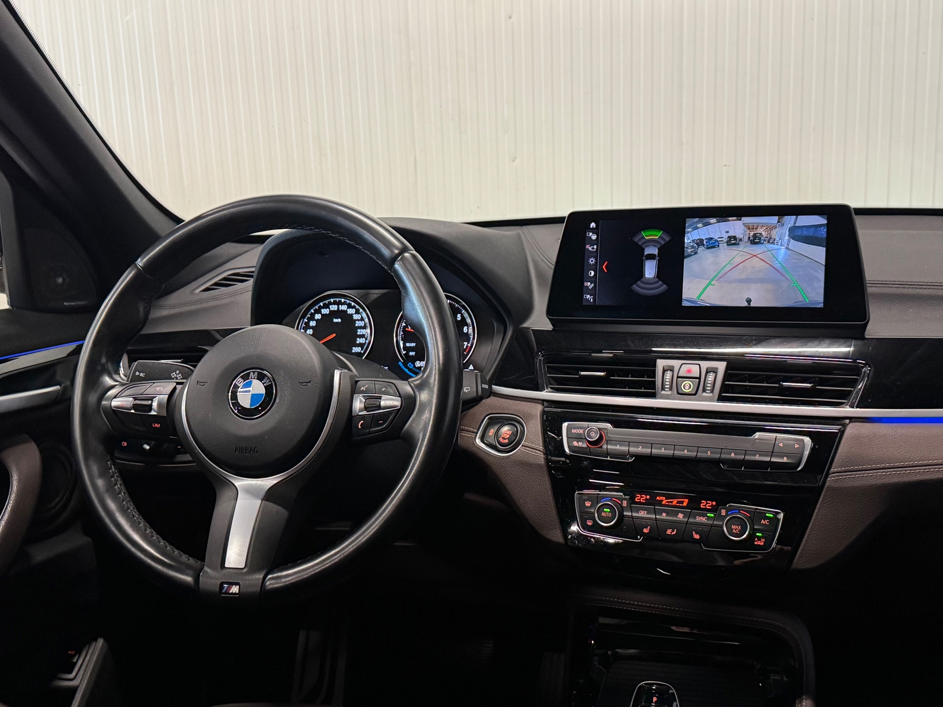 Foto van BMW X1 Xdrive20i