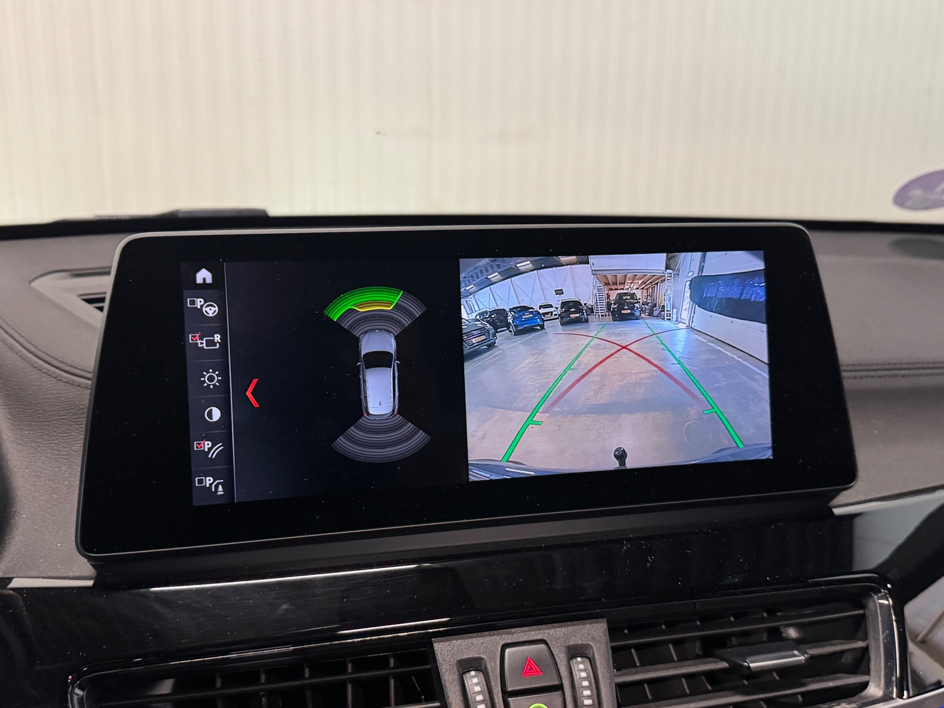 Foto van BMW X1 Xdrive20i