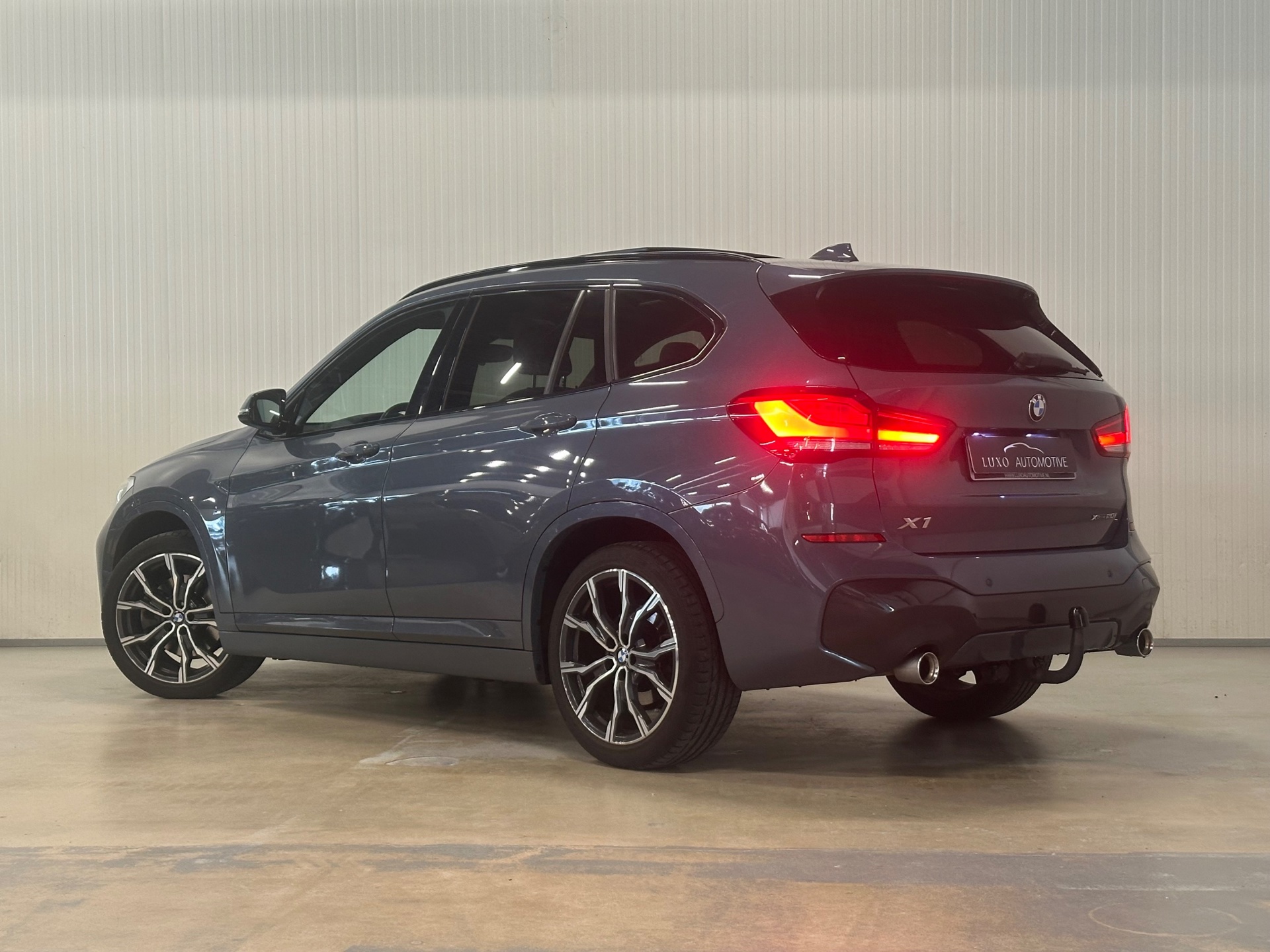 Foto van BMW X1 Xdrive20i