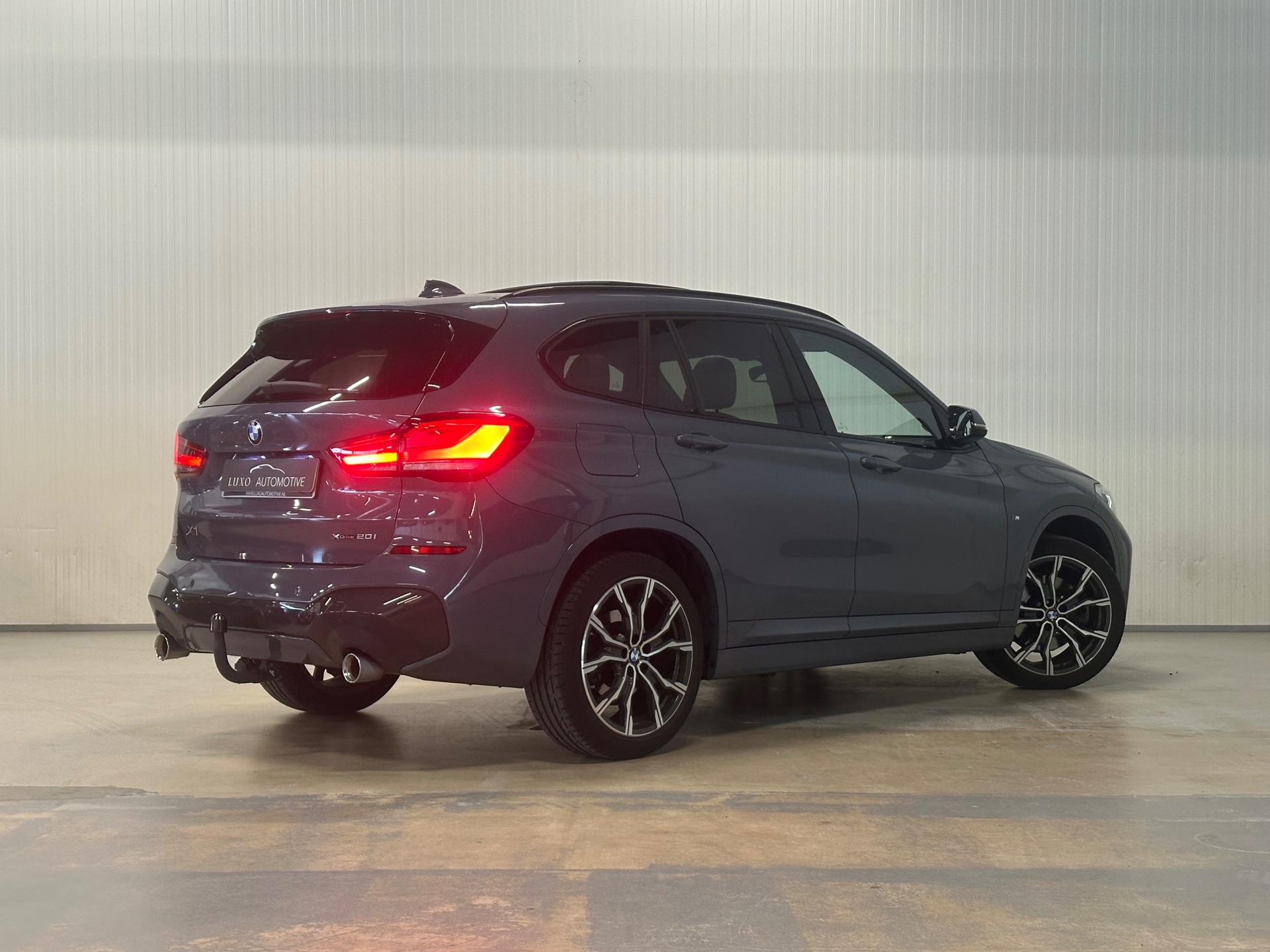 Foto van BMW X1 Xdrive20i