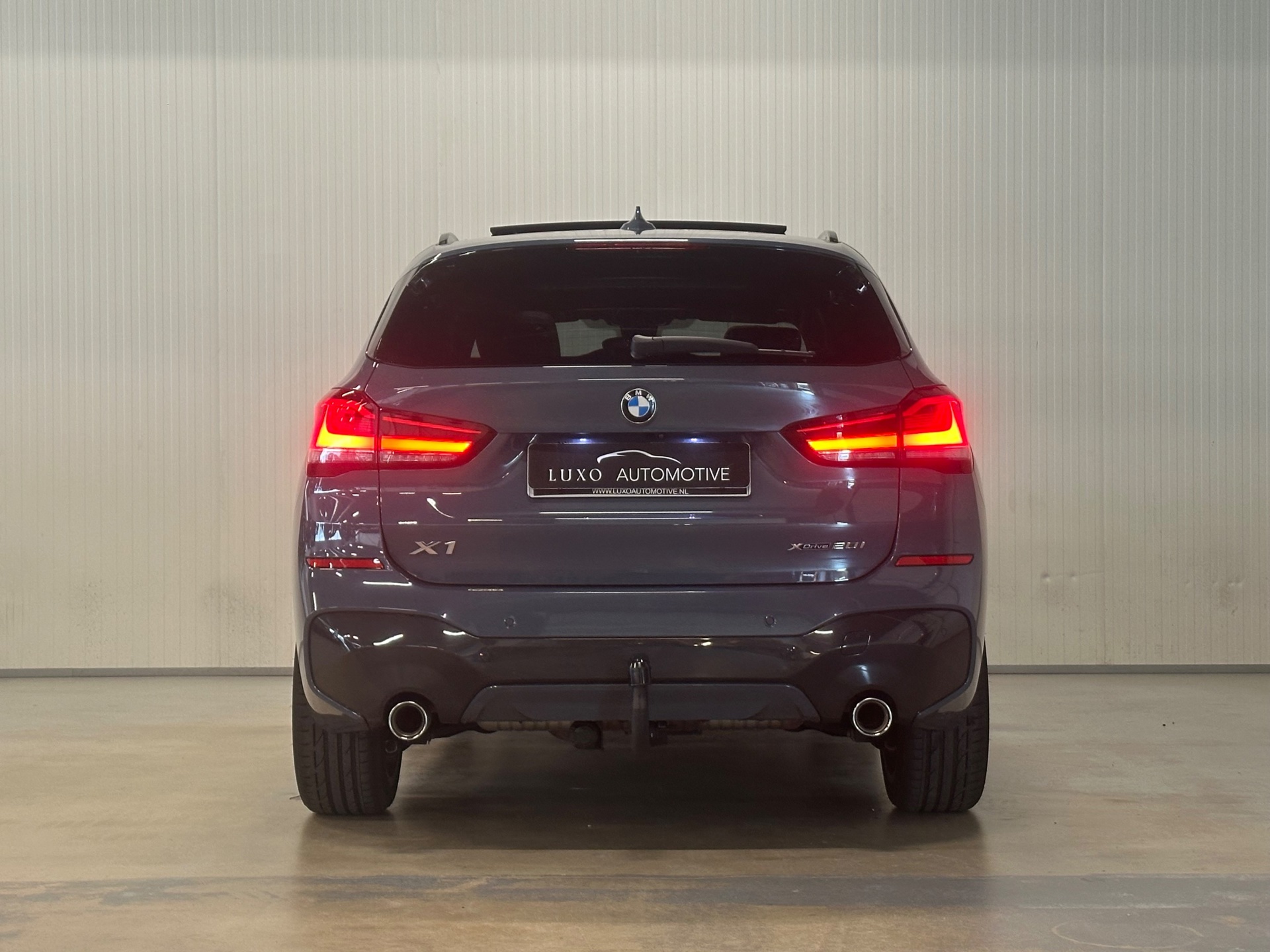 Foto van BMW X1 Xdrive20i