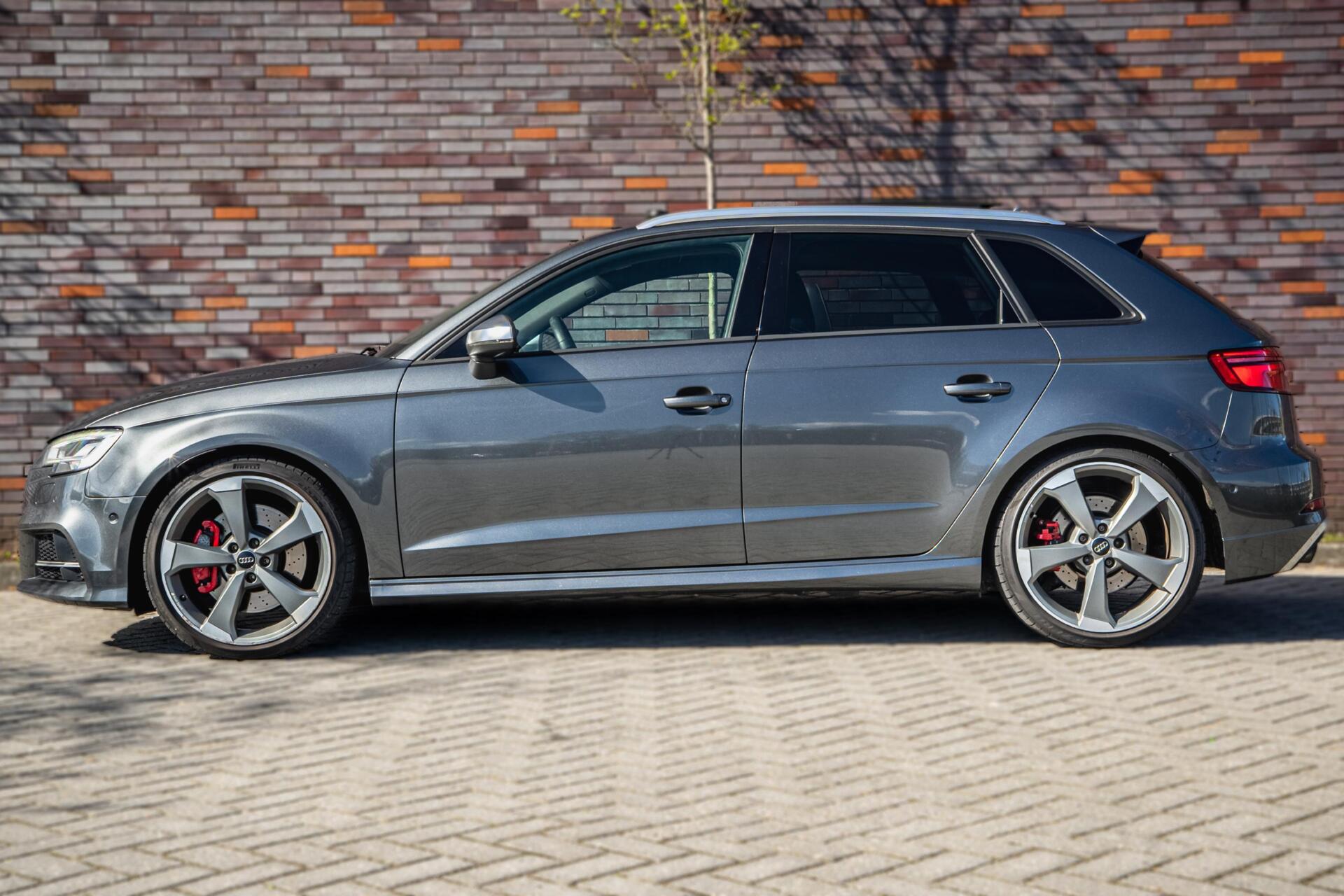 Foto van Audi S3 Sportback