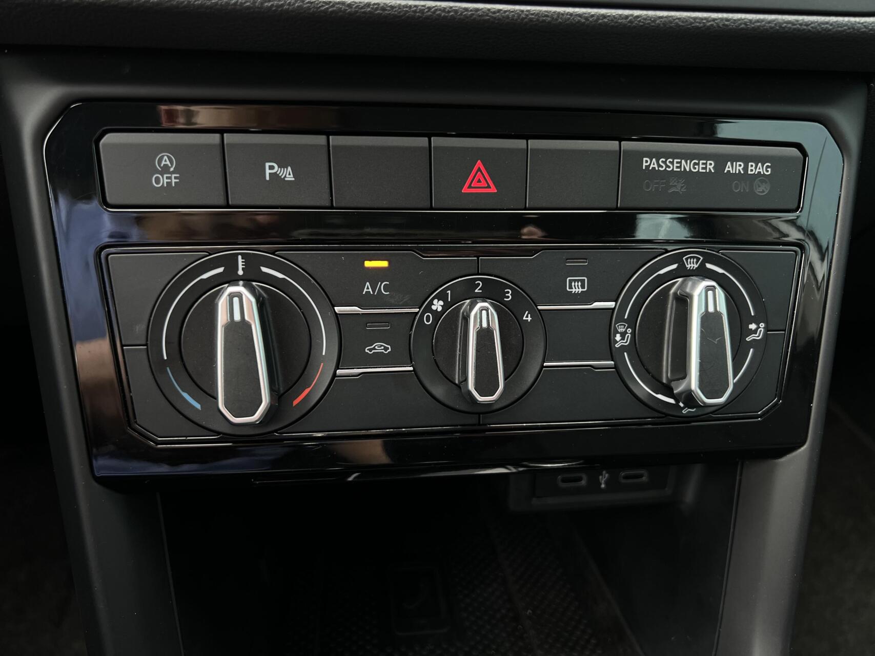 Foto van Volkswagen T-cross
