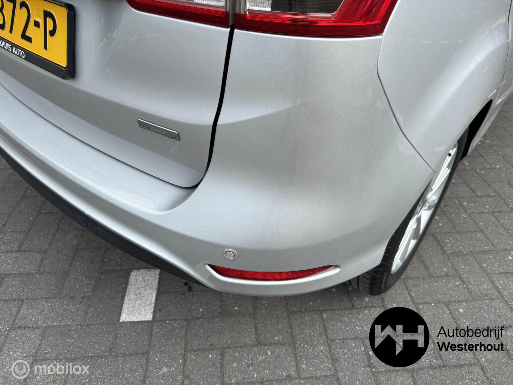 Foto van Ford B-max