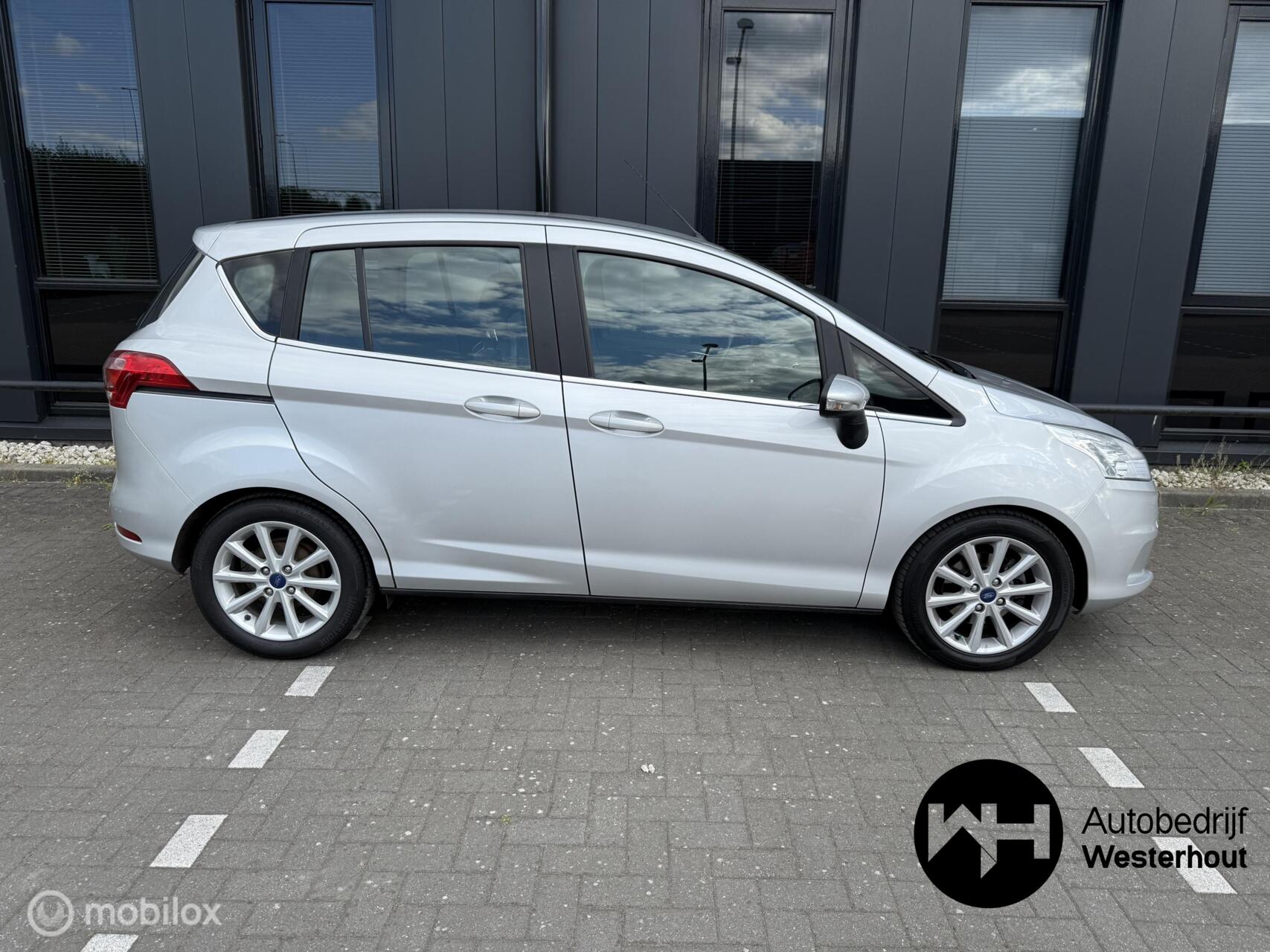 Foto van Ford B-max