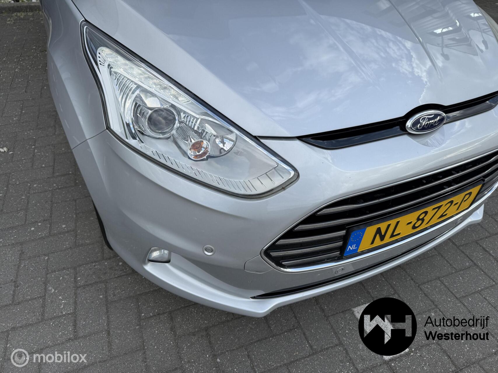 Foto van Ford B-max