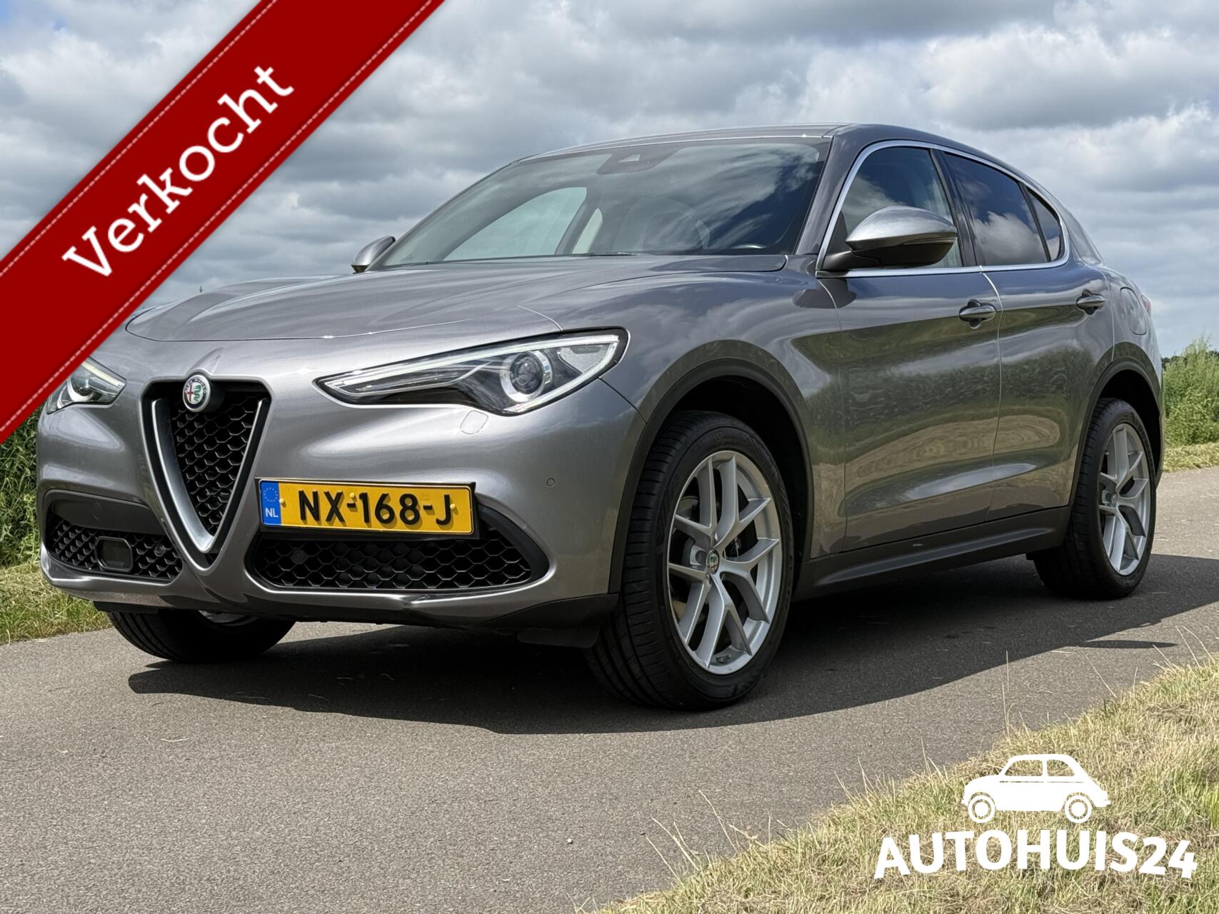 Alfa Romeo Stelvio 2.0 T AWD First Edition 280pk NL-Auto|1Eigenaar|Xenon|Leder|Navi 2017 - voorkant