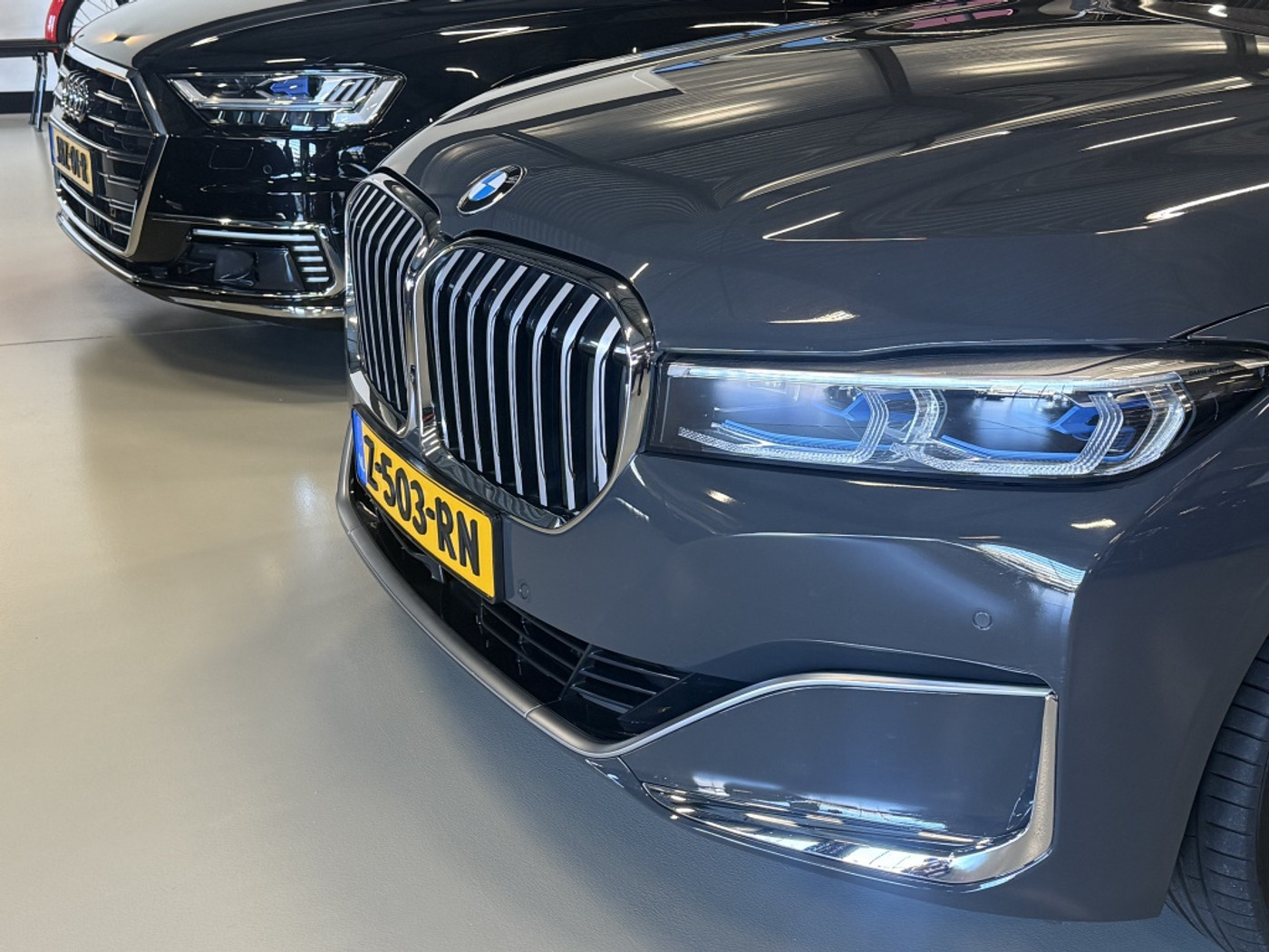 Foto van BMW 745e