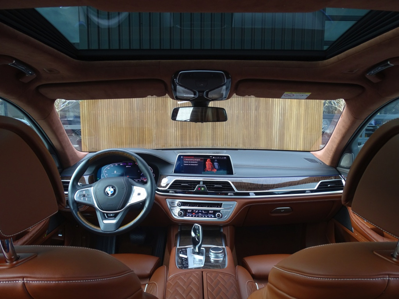 Foto van BMW 745e