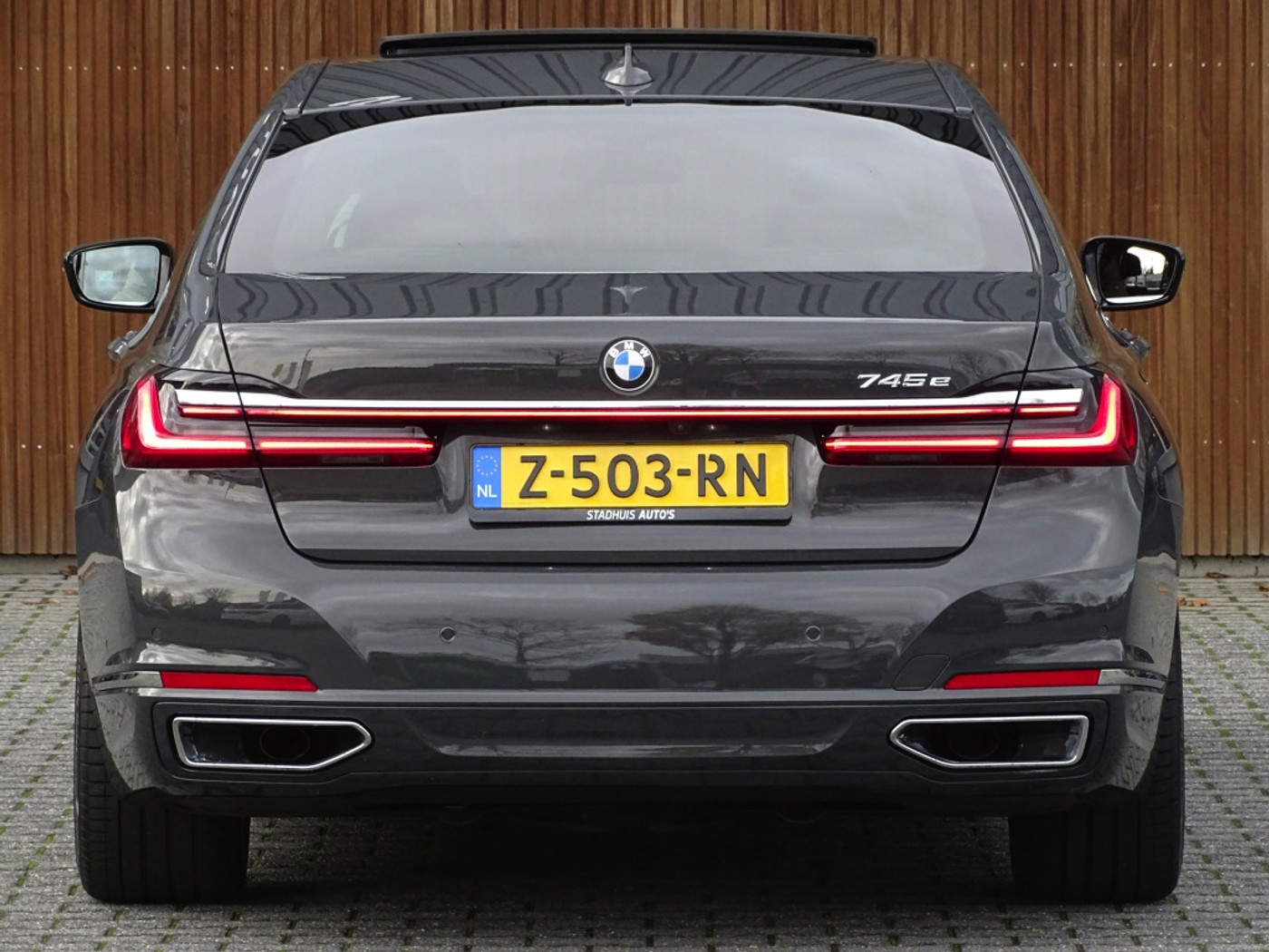 Foto van BMW 745e