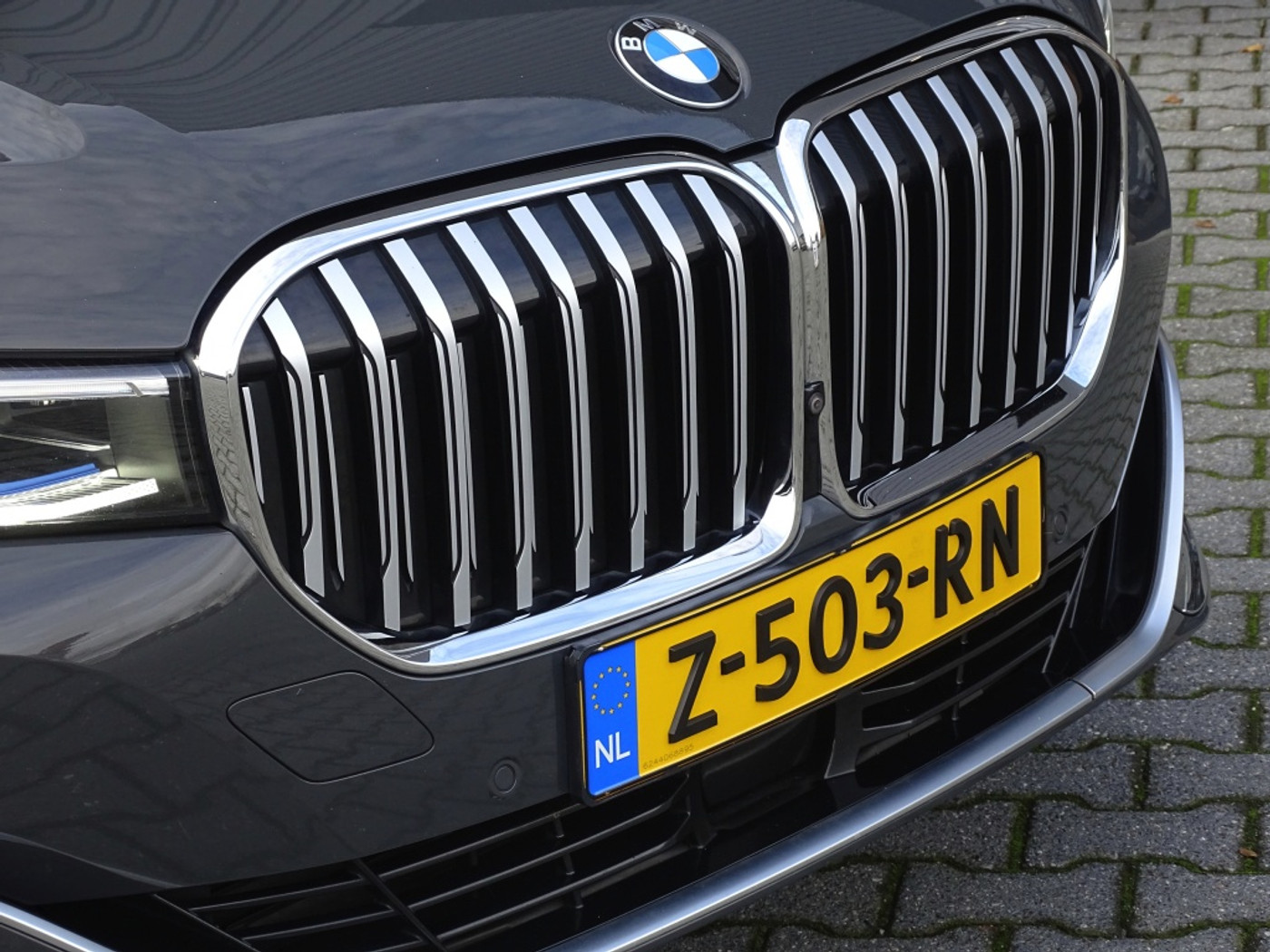 Foto van BMW 745e