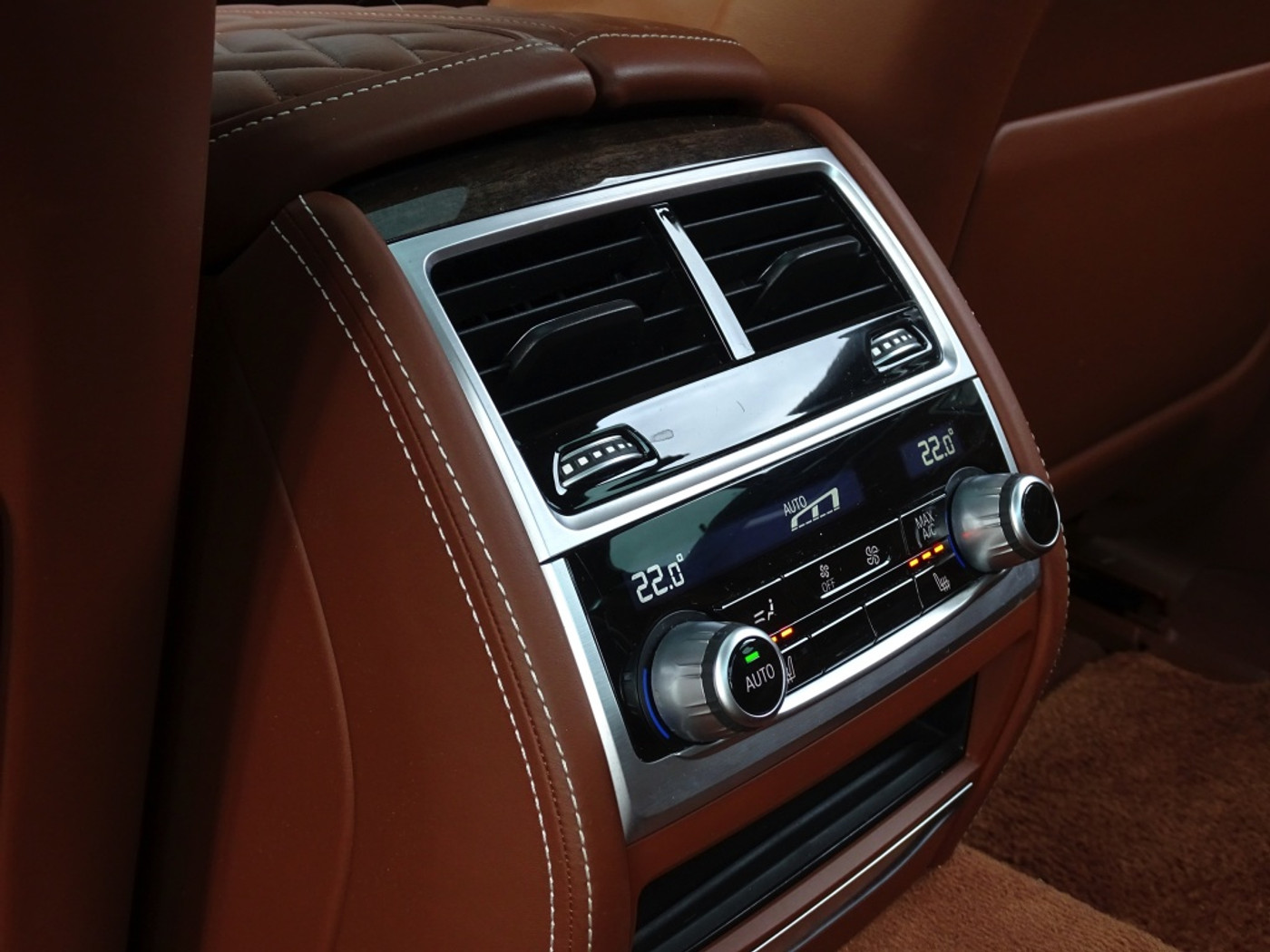 Foto van BMW 745e