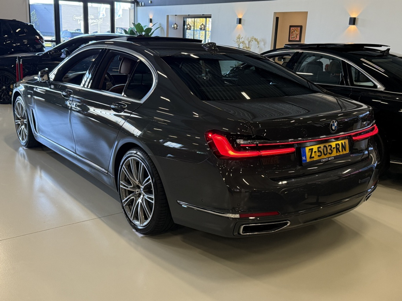 Foto van BMW 745e