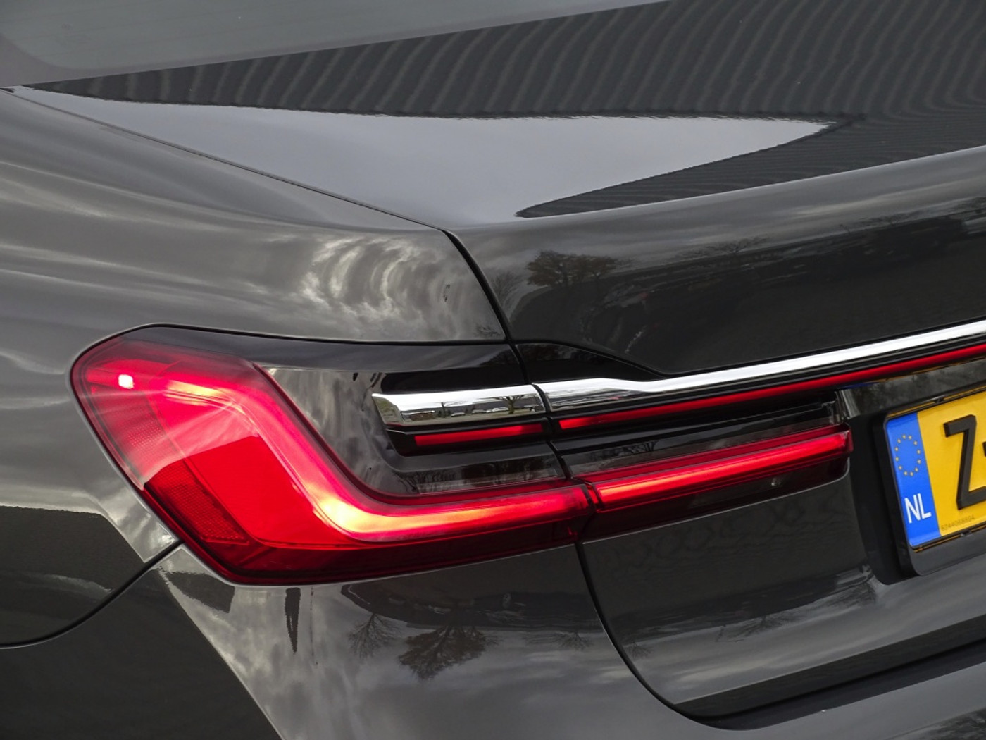 Foto van BMW 745e