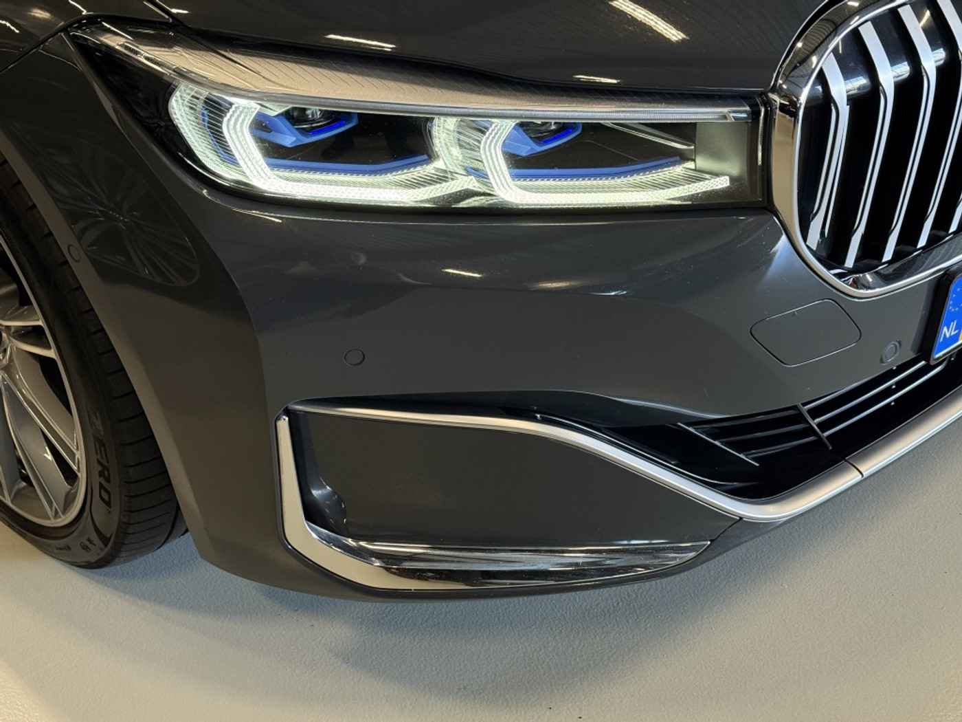 Foto van BMW 745e
