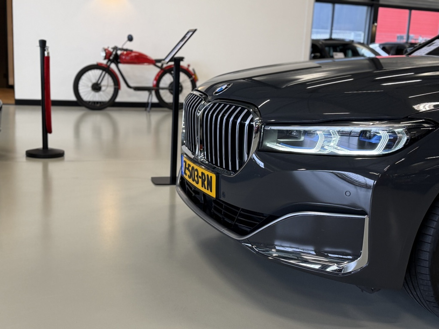 Foto van BMW 745e