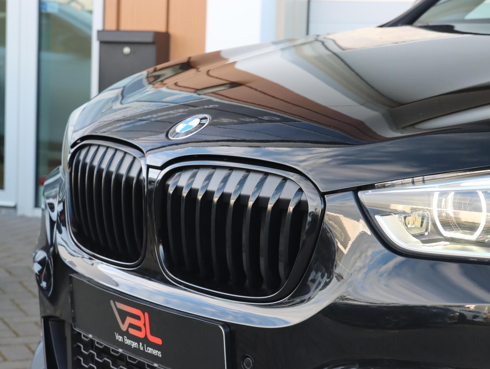 Foto van BMW X1 Sdrive18i